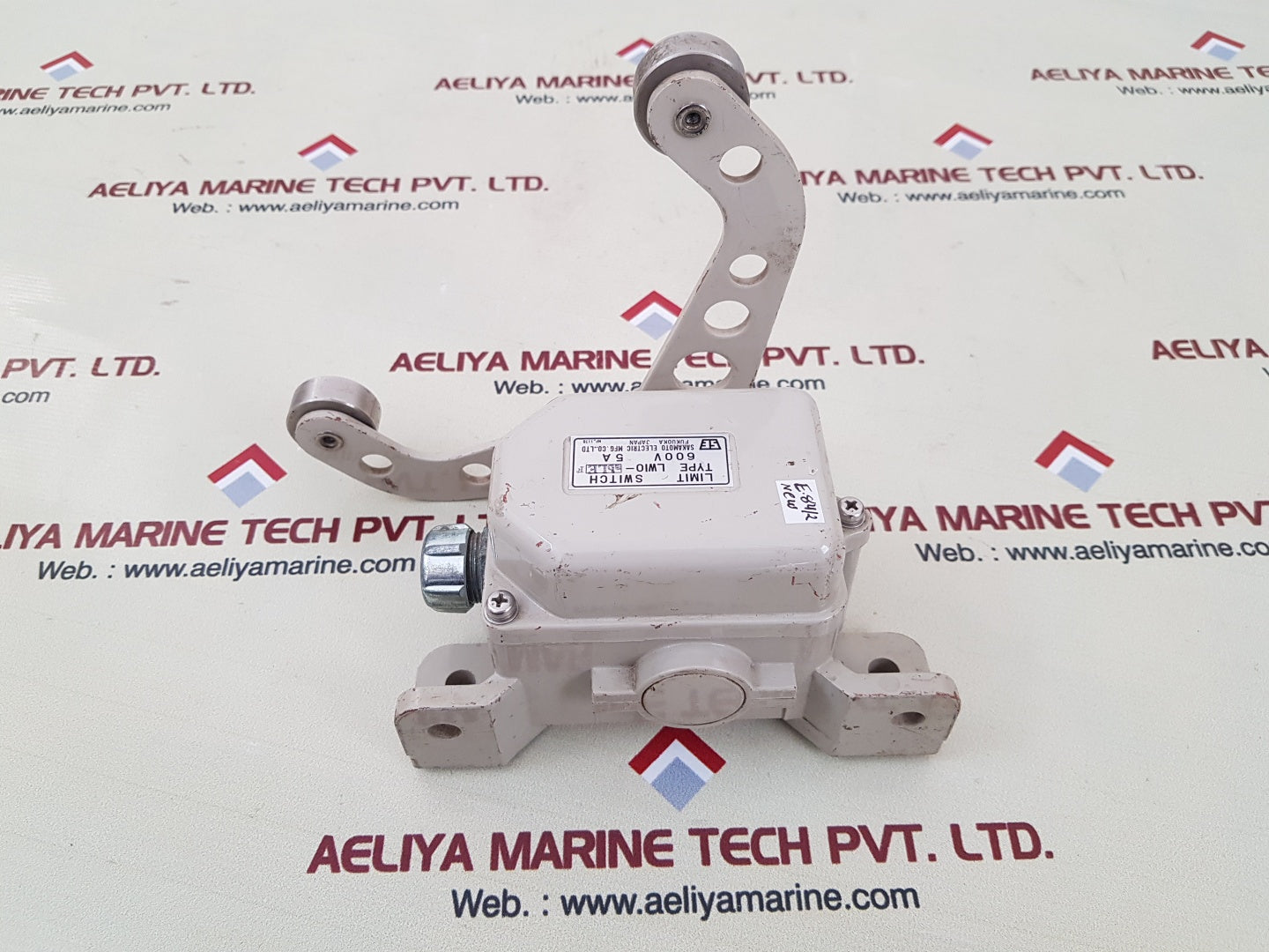 Sakamoto lwio-ablef limit switch