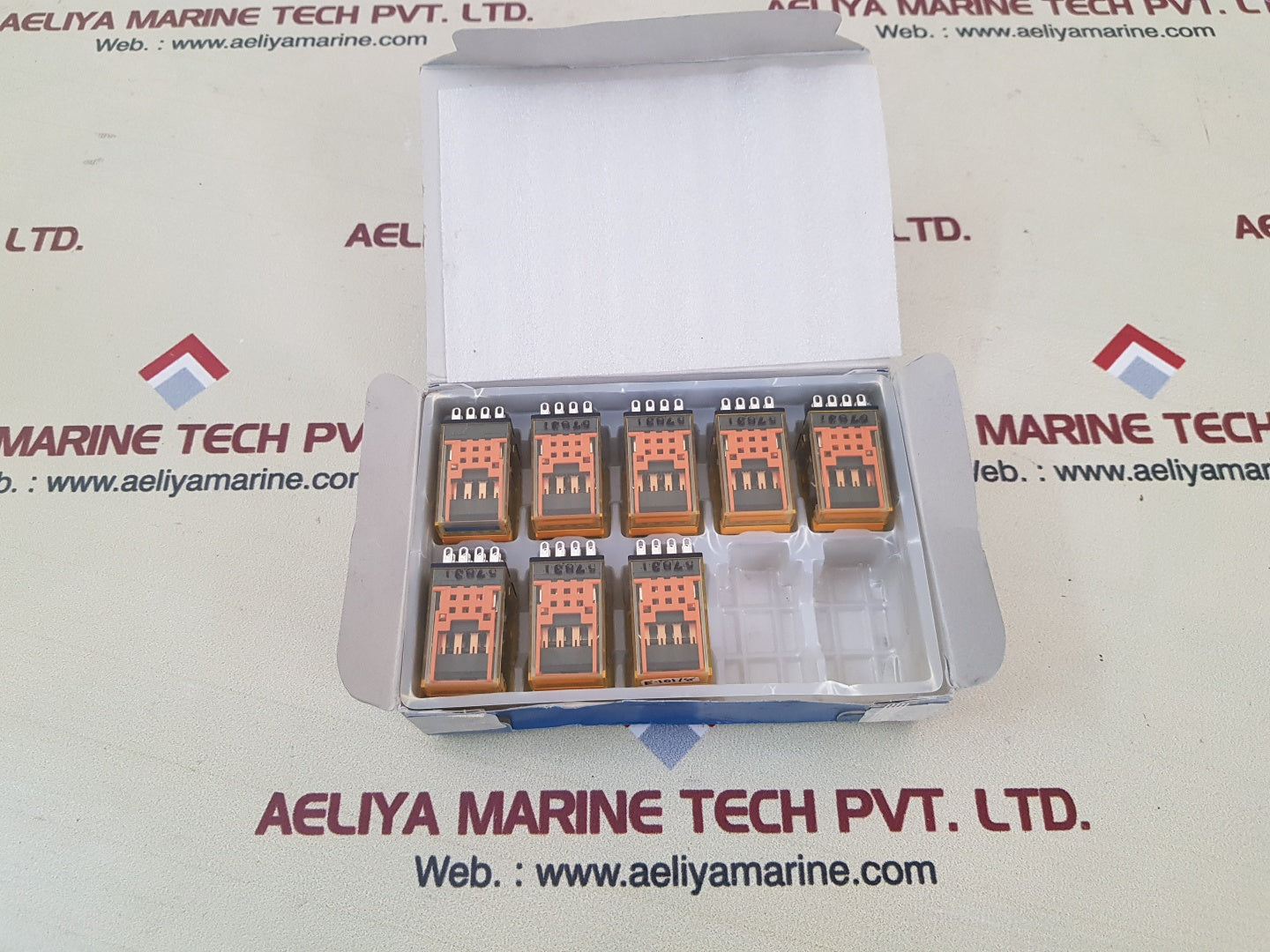 Idec ru4s-c-a110 relay 110-120vac 50/60hz