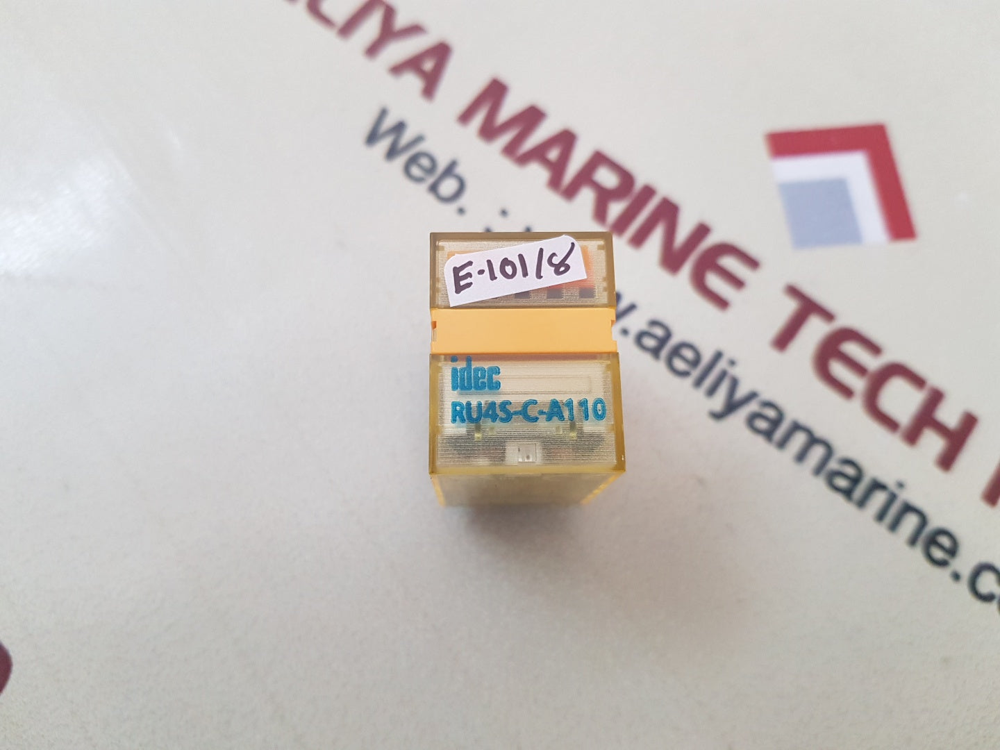 Idec ru4s-c-a110 relay 110-120vac 50/60hz