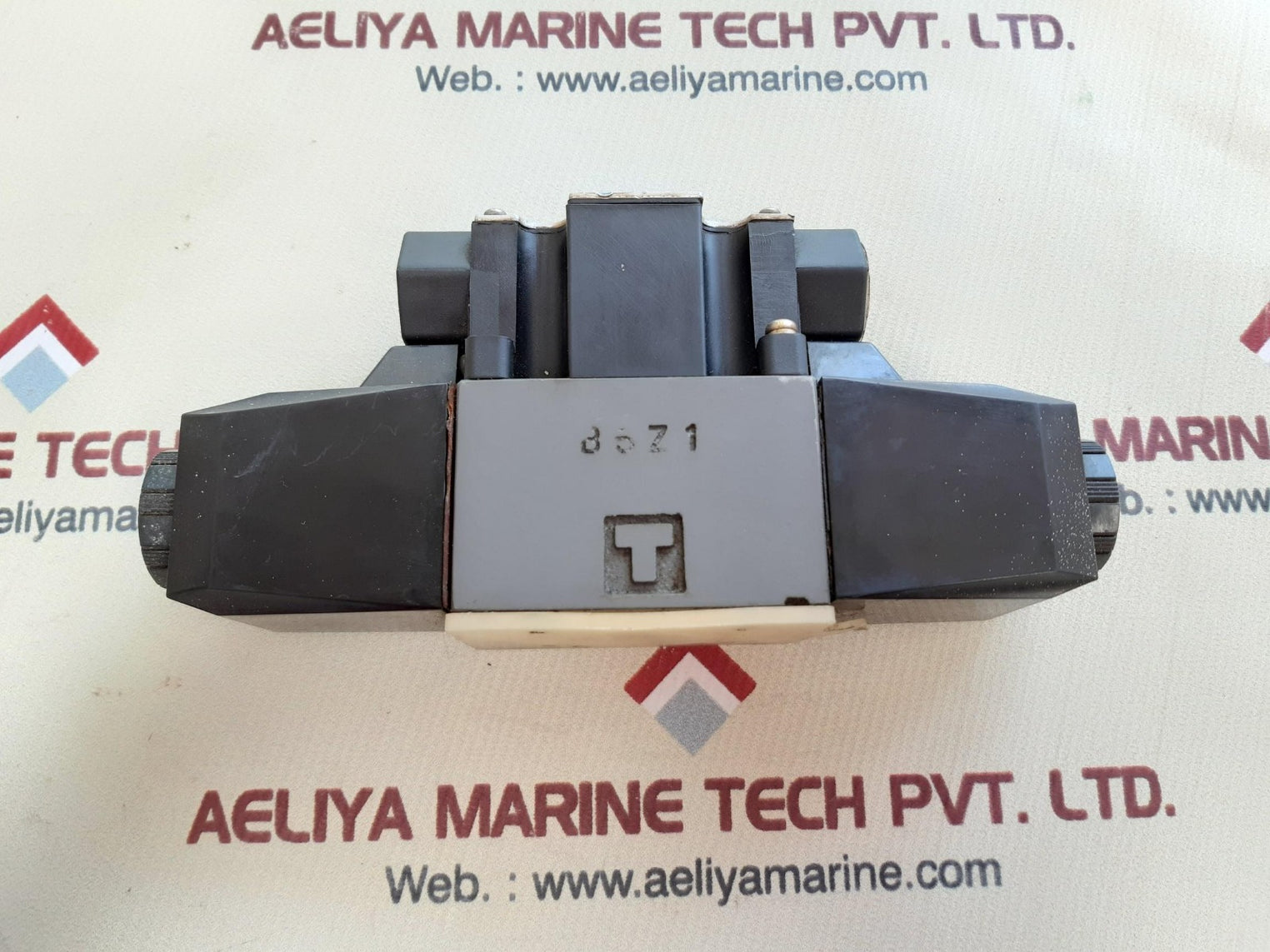 Tokyo keiki dg4v-3-6c-m-p2-t-7-54 directional control valve