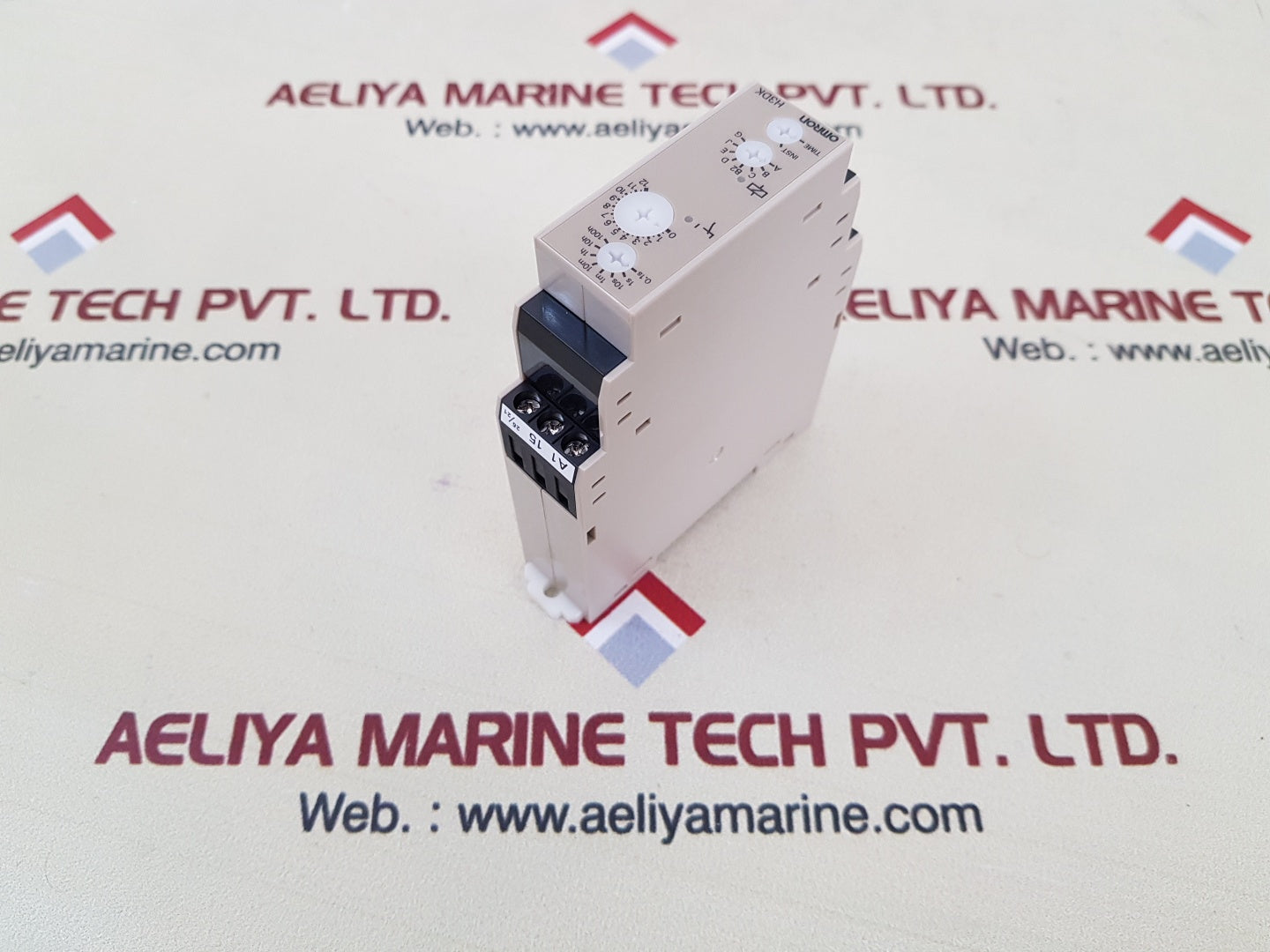 Omron h3dk-m2 timer relay 24-240v 