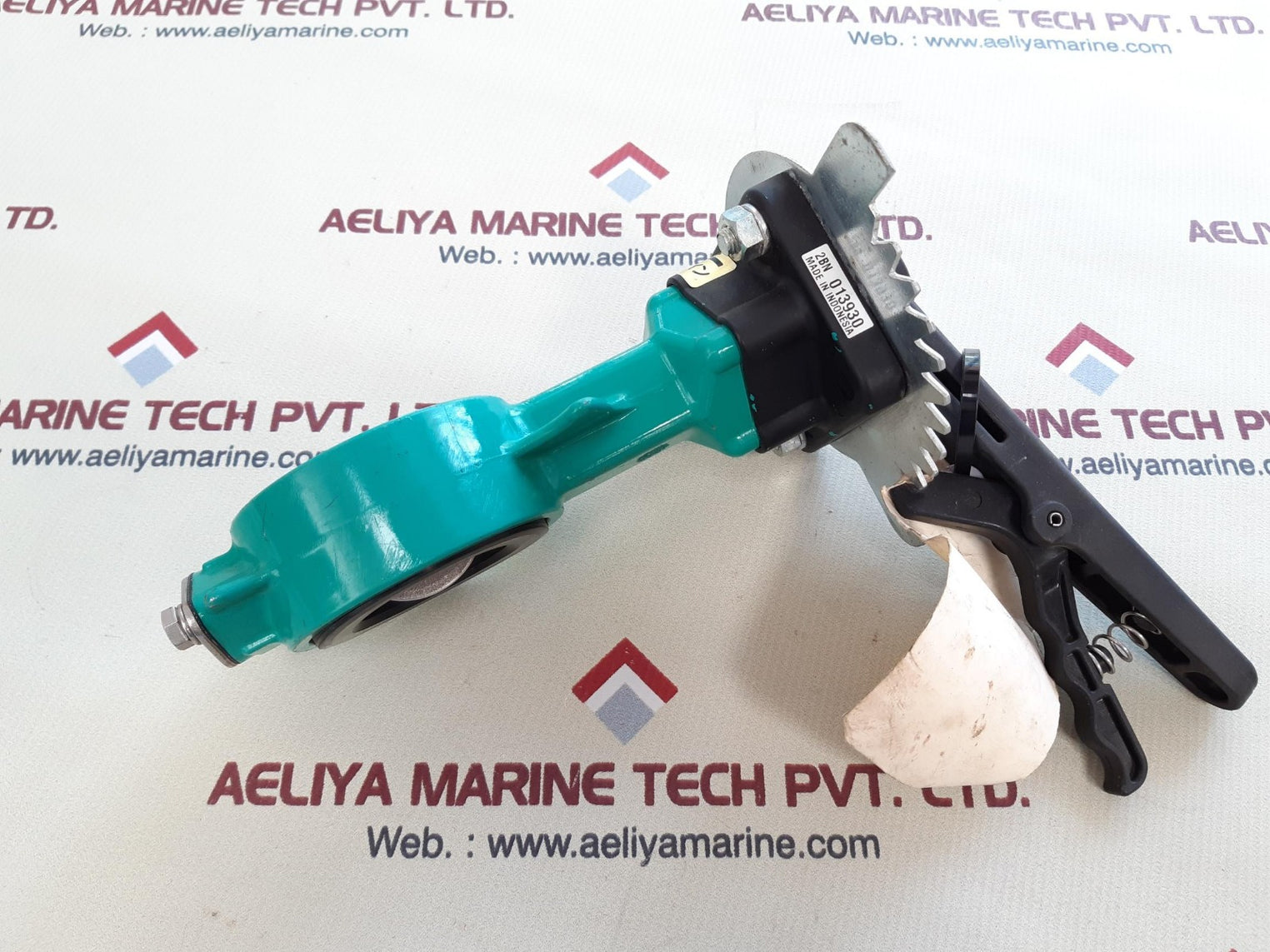 Tomoe 773z-1j-40a butterfly valve