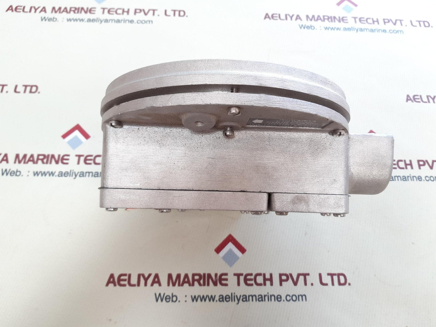 Proximity controls psd16v level control