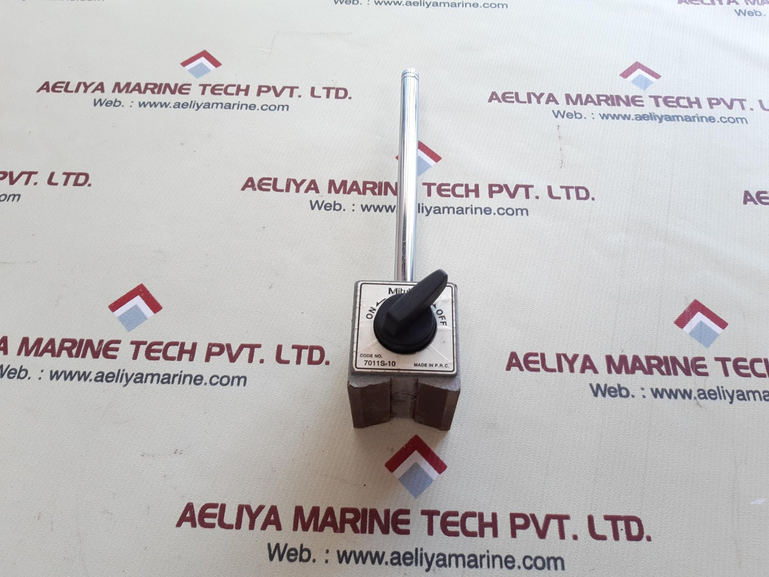 Mitutoyo 7011s-10 magnetic stand for dial indicator