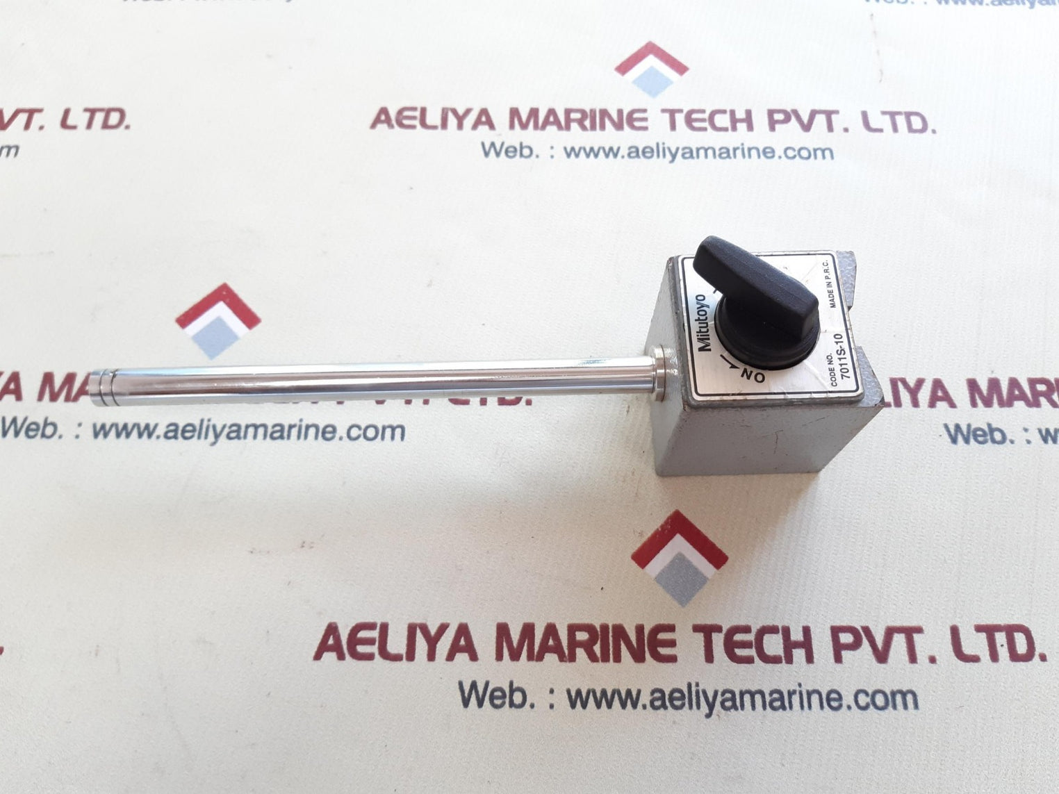 Mitutoyo 7011s-10 magnetic stand for dial indicator