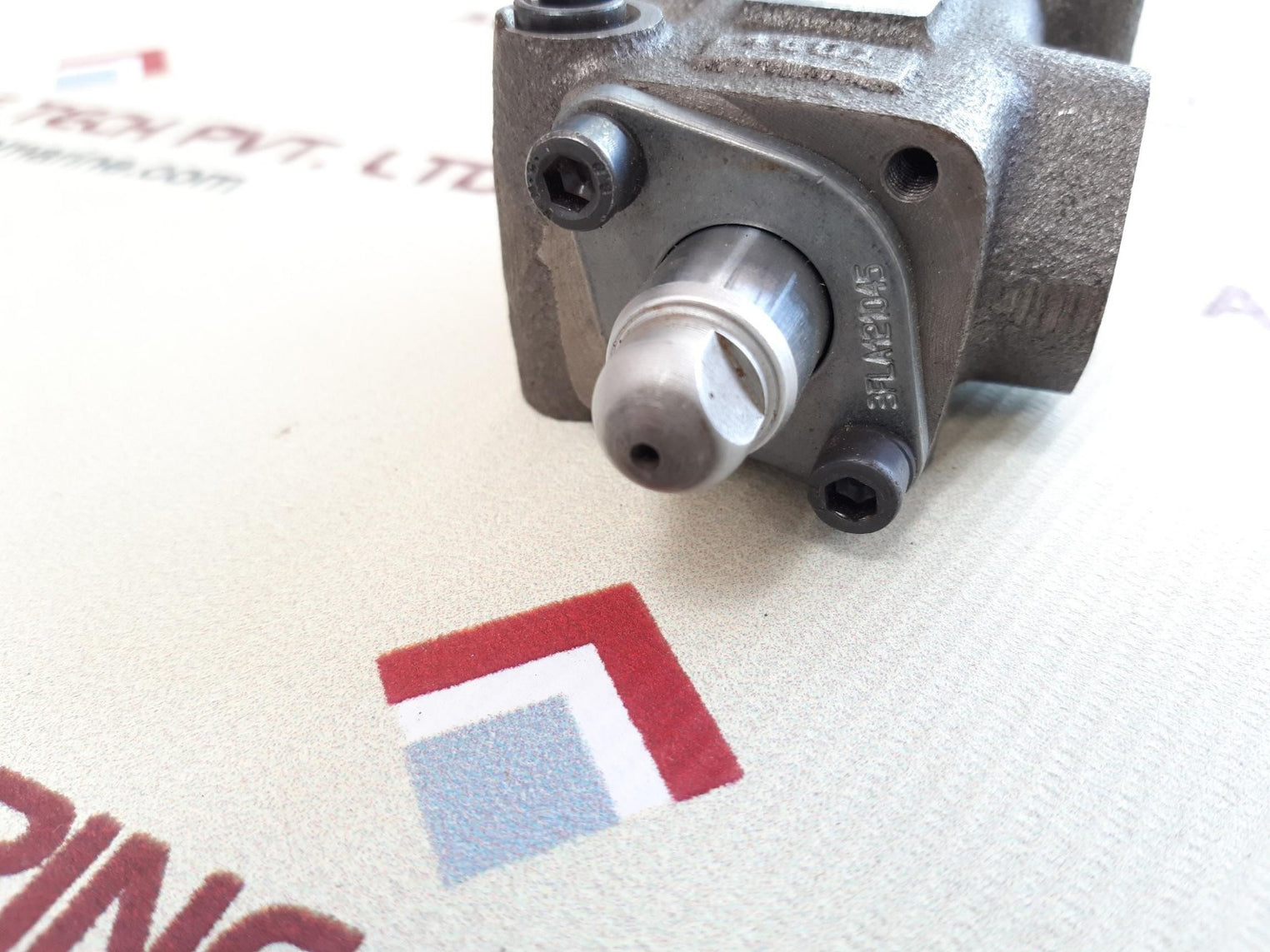 Walvoil 122034010 hydraulic valve