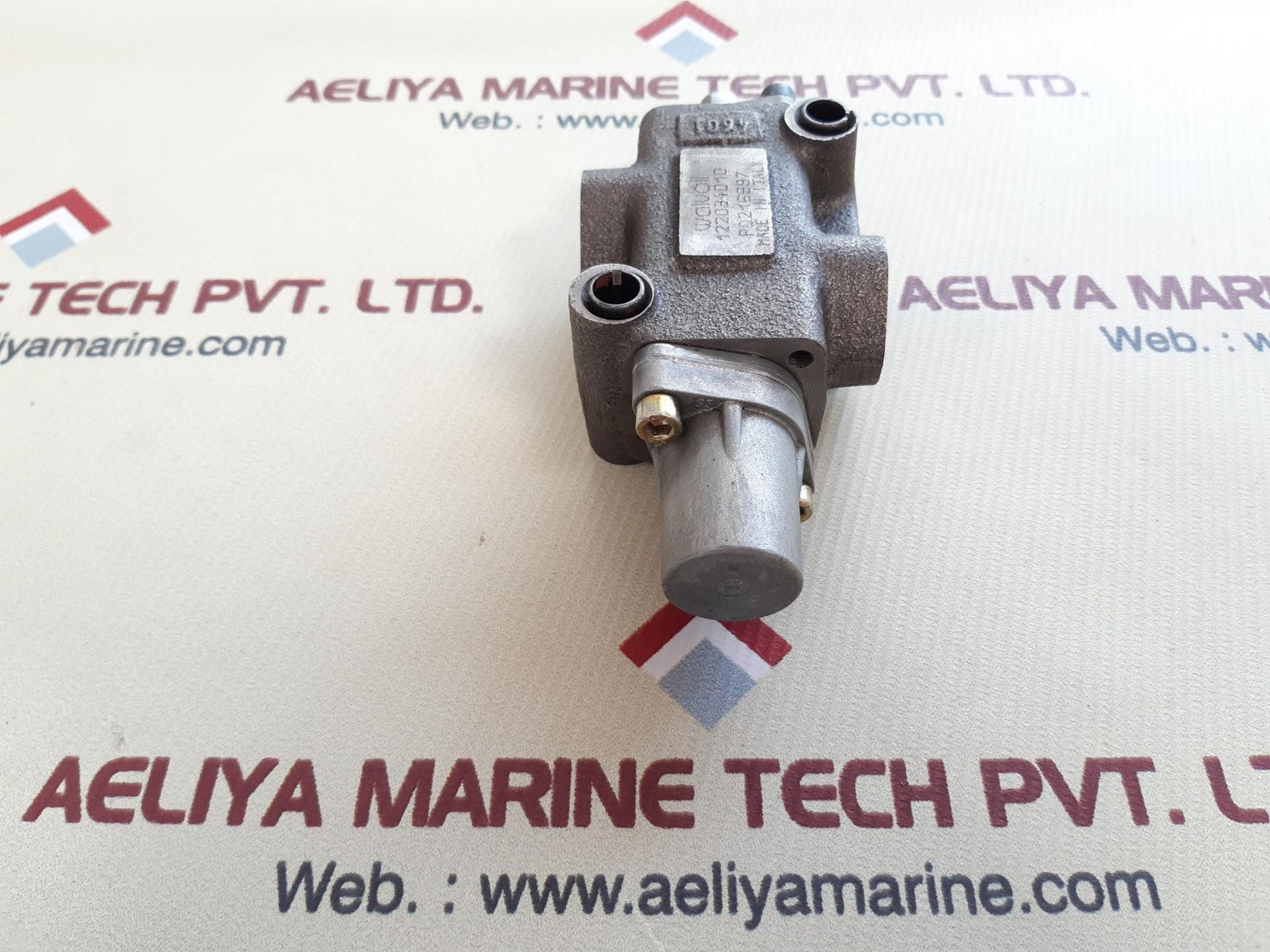 Walvoil 122034010 hydraulic valve