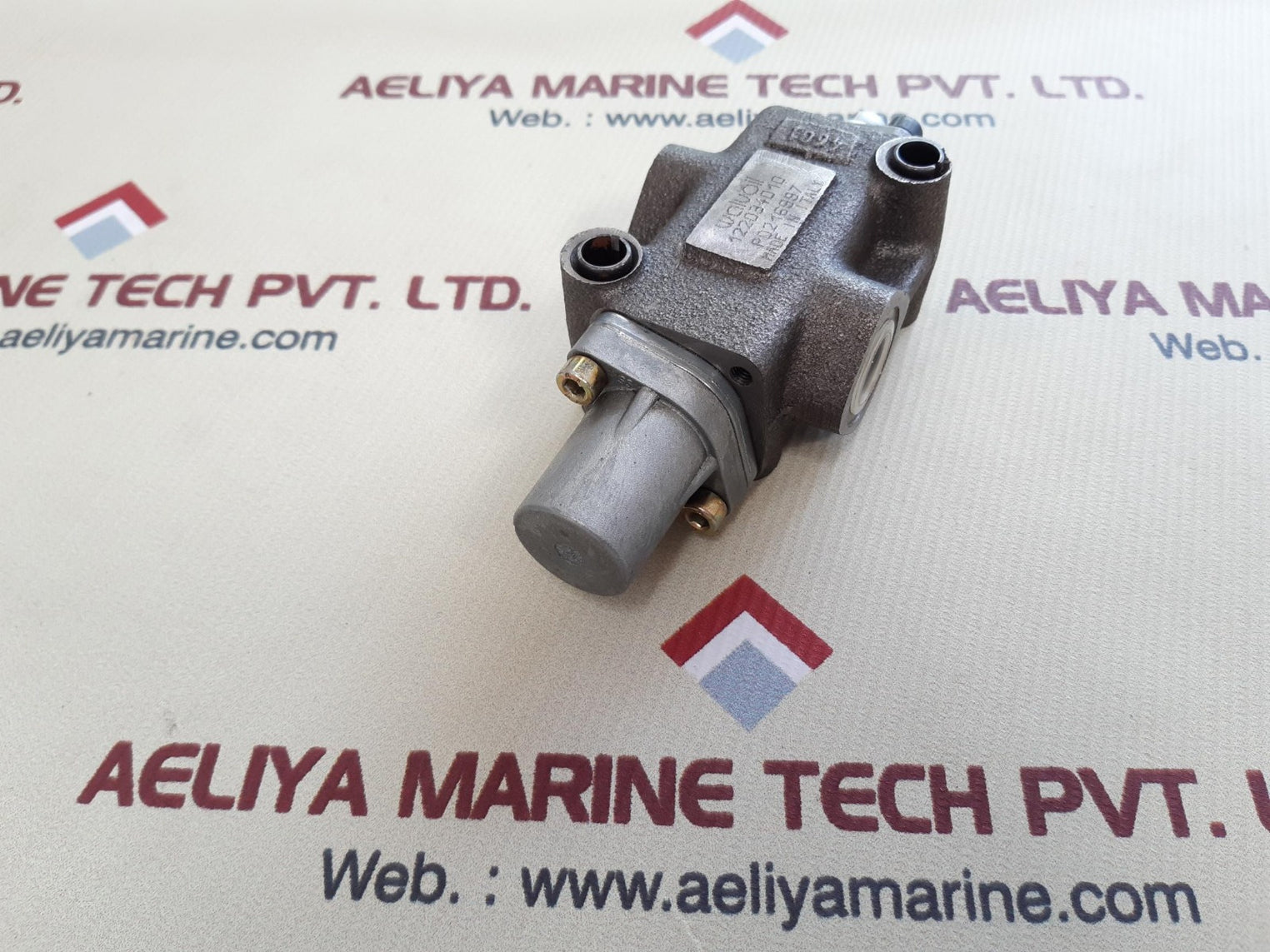 Walvoil 122034010 hydraulic valve