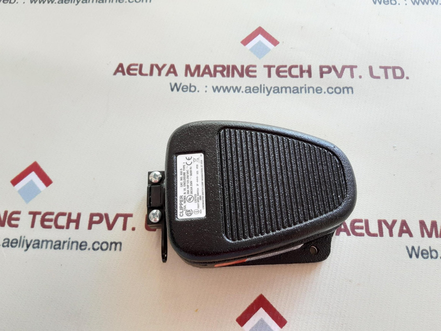 Clipper 632-s foot switch 125-250v 20a 1hp