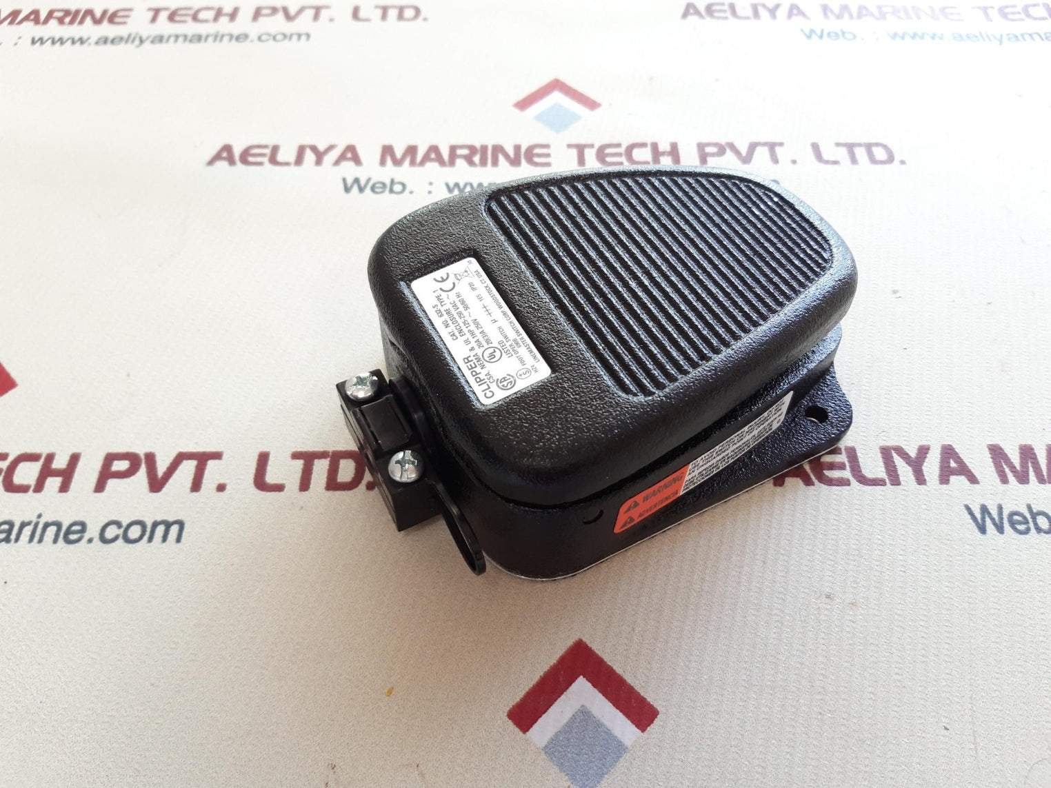 Clipper 632-s foot switch 125-250v 20a 1hp