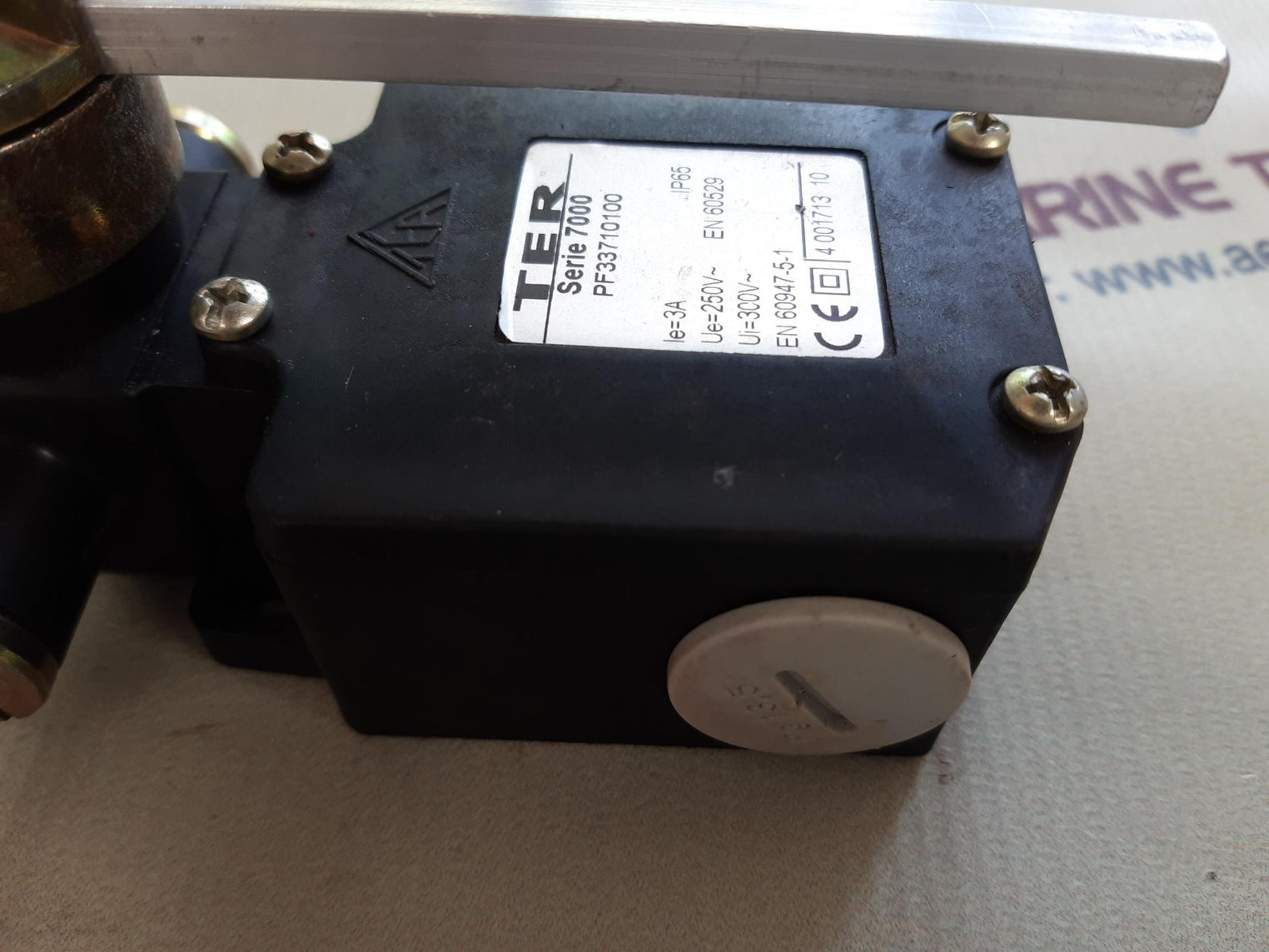 Ter serie 7000 pf33710100 position limit switch