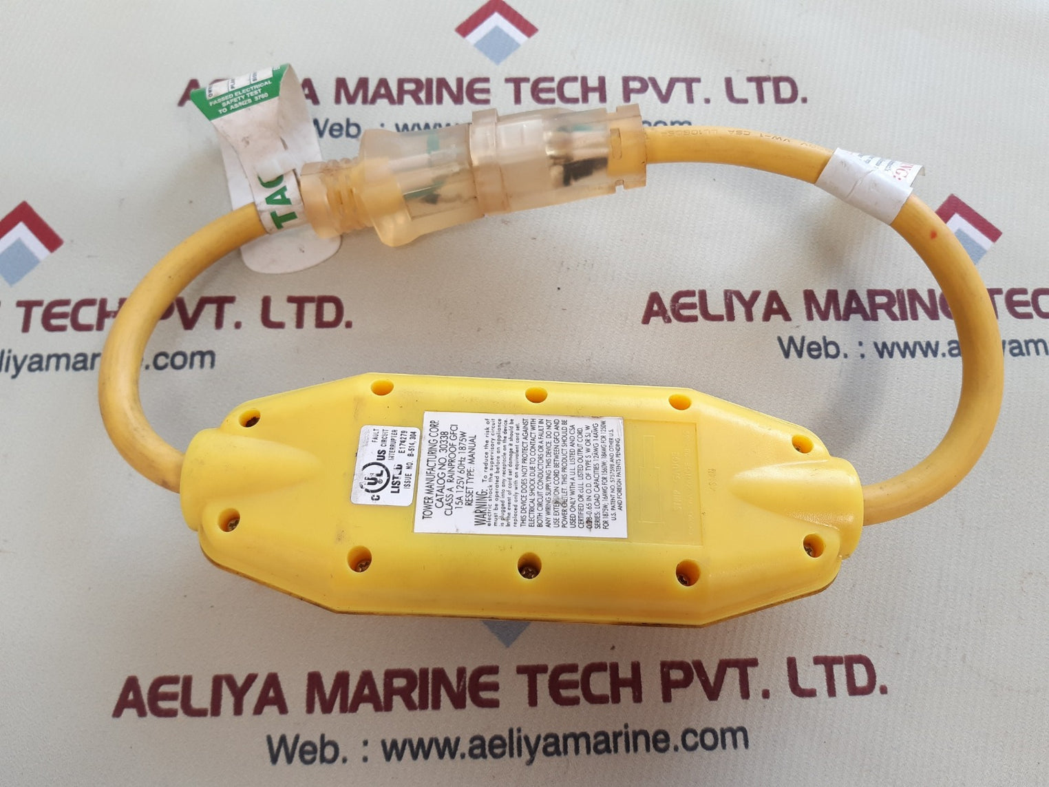 Tower 30338 straight blade portable gfci 15a 125v 60hz