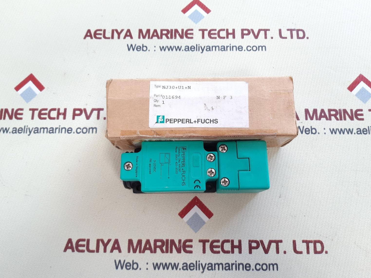 Pepperl+fuchs nj30+u1+n proximity sensor