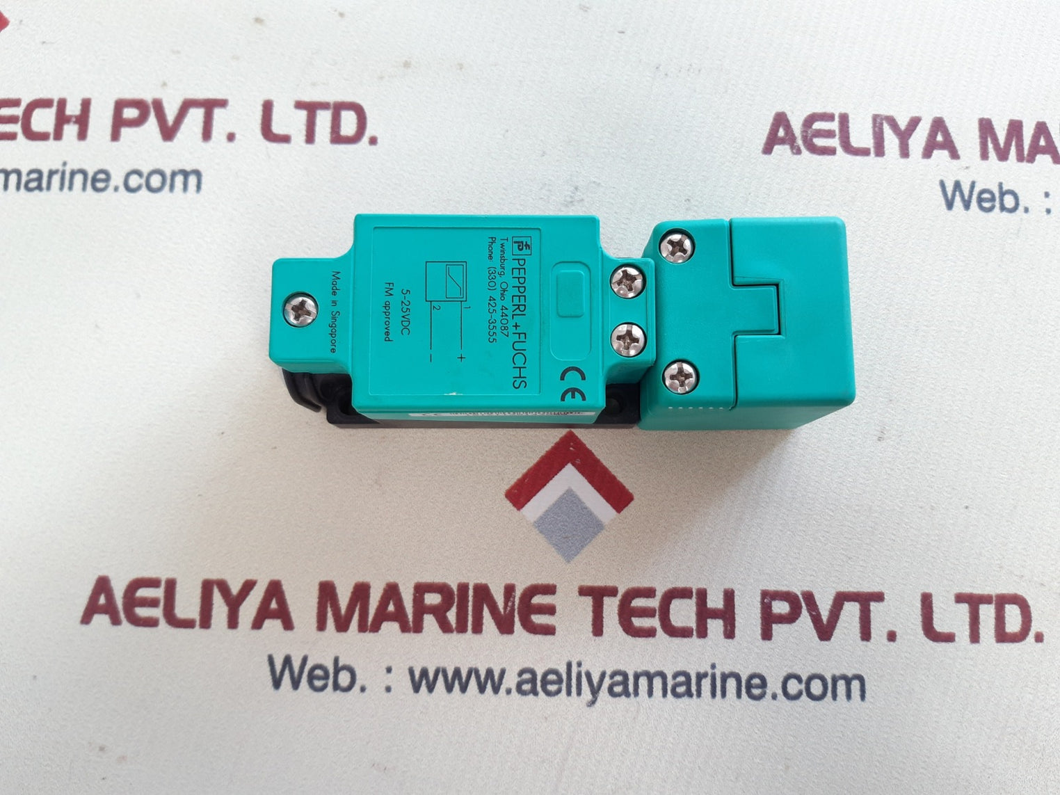 Pepperl+fuchs nj30+u1+n proximity sensor