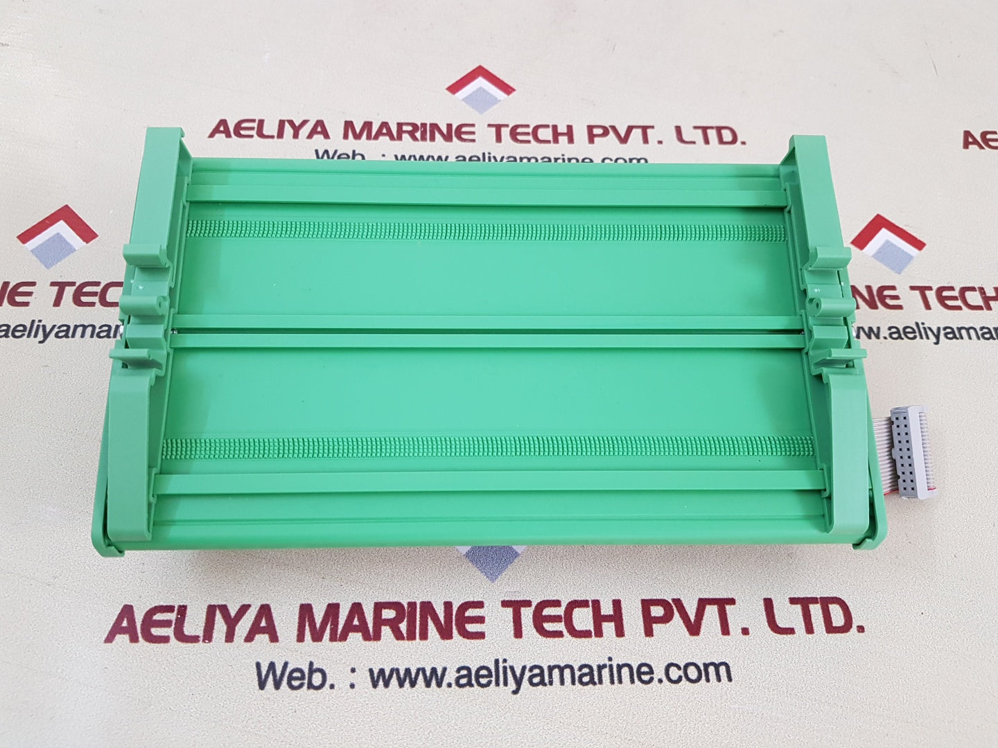 Lyngso marine /sam electronics mxm 402 multiplexer module 