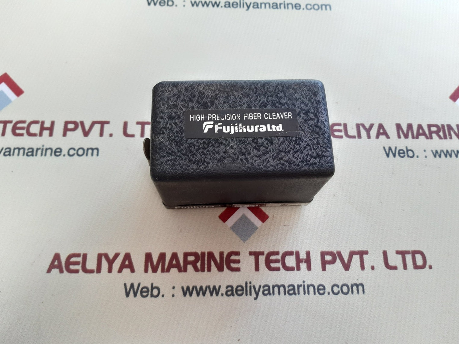 Fujikura ct-04 high precision fiber cleaver