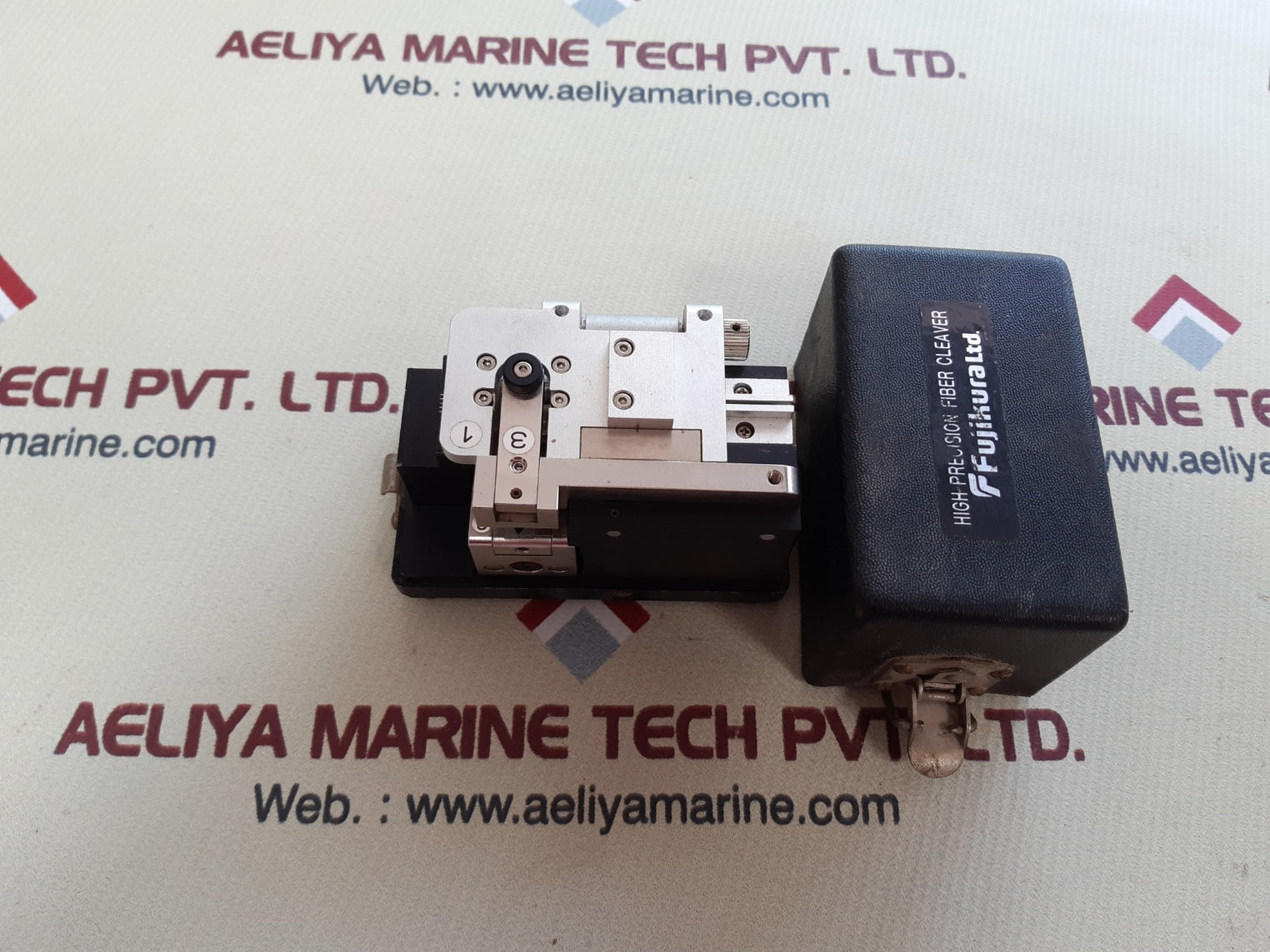 Fujikura ct-04 high precision fiber cleaver