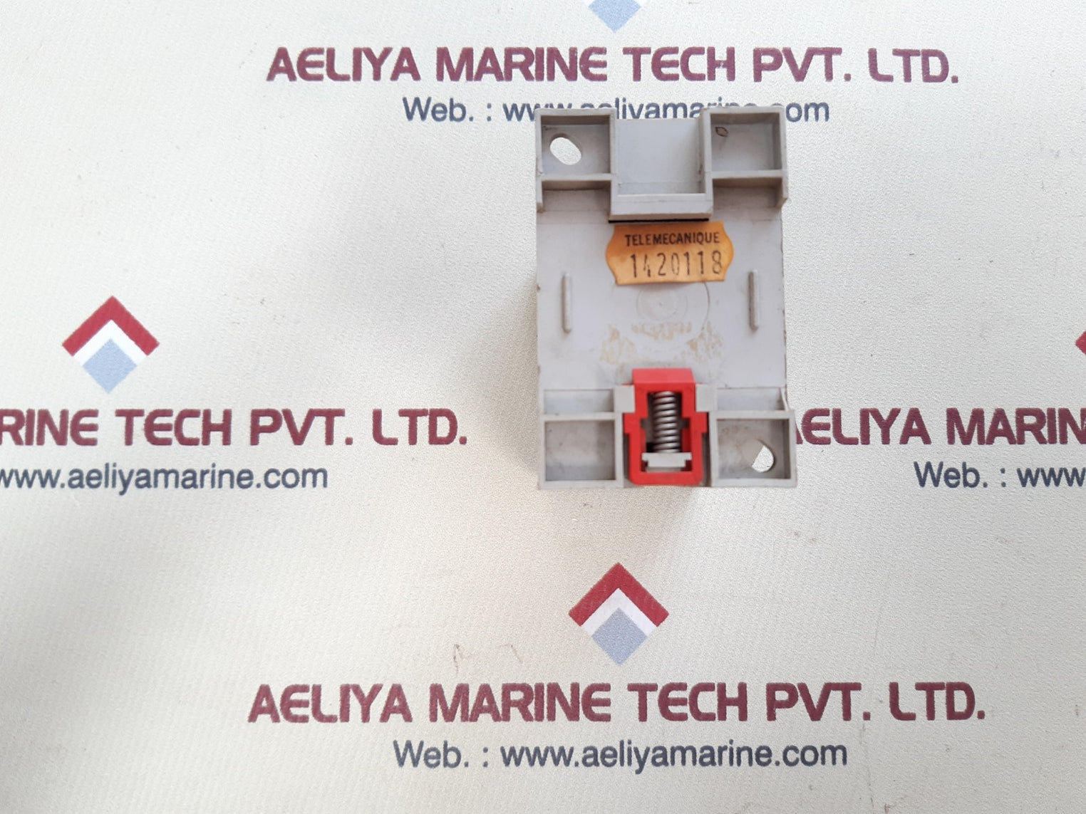 Telemecanique ny2 b 21 safety relay