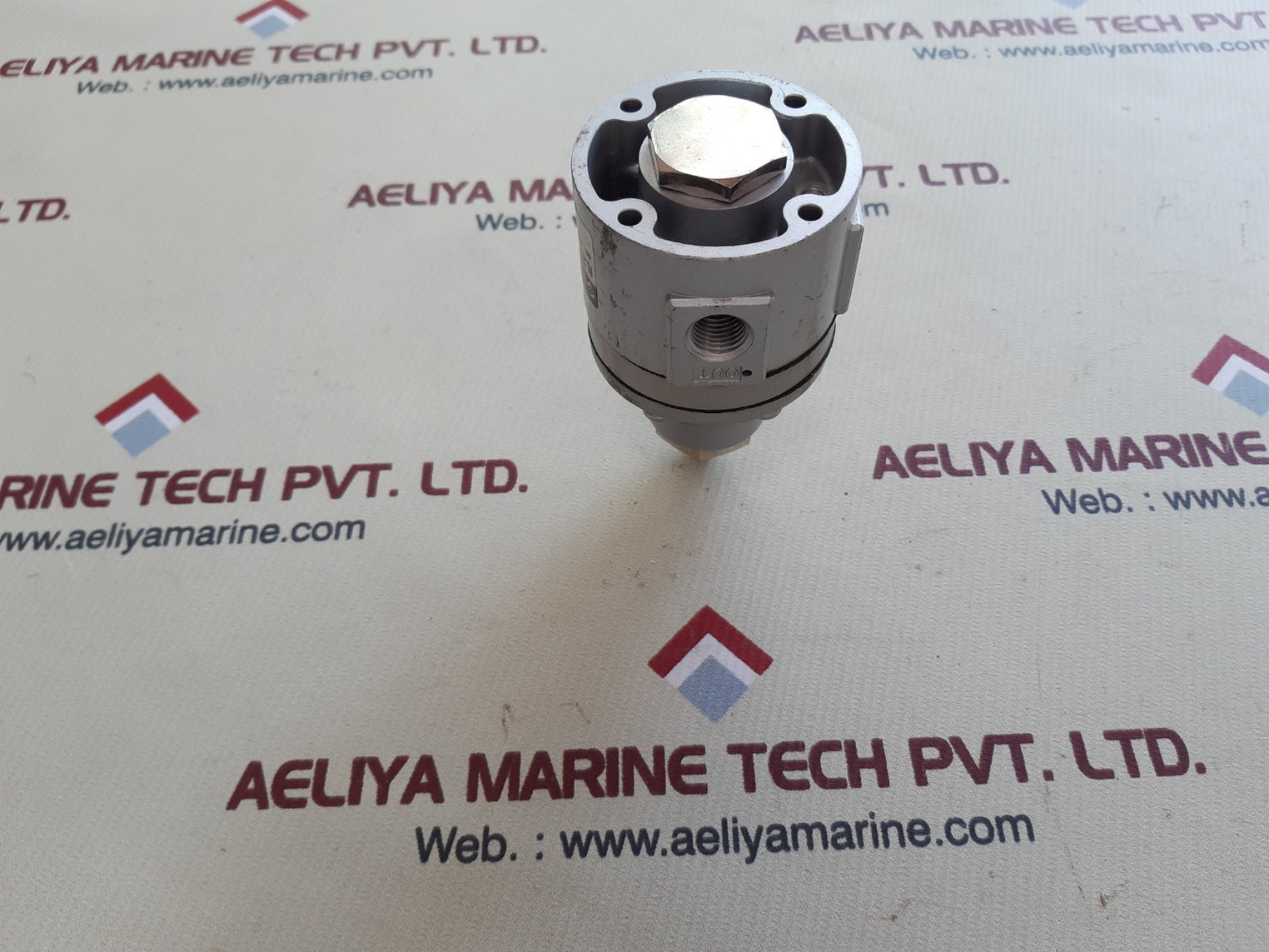 Smc il201-02 lock up valve 0.14~0.7mpa