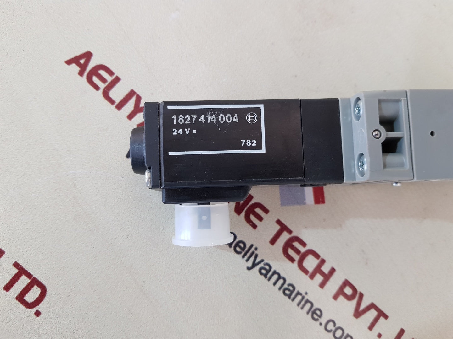Bosch 0 820 018 028 valve