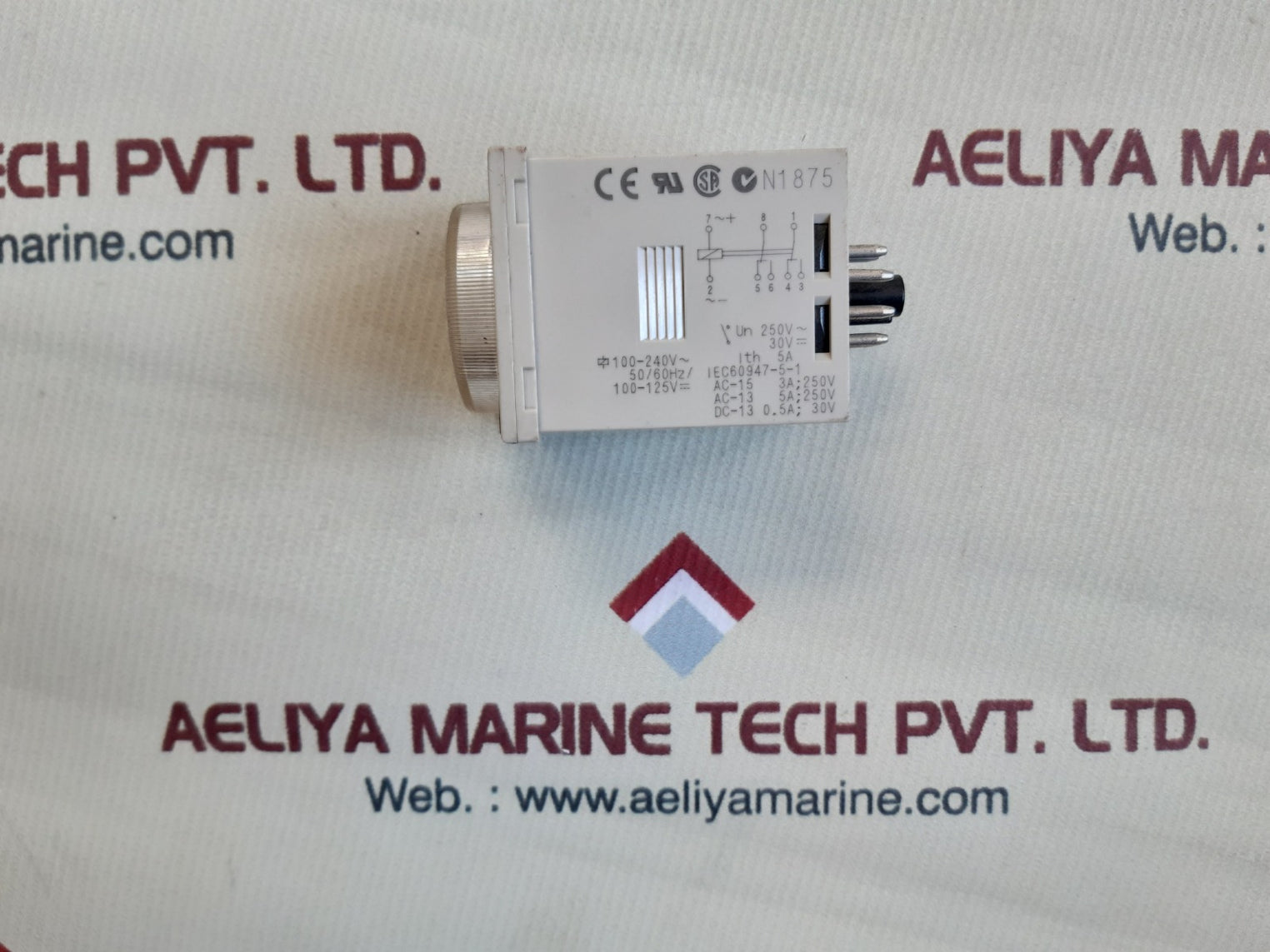 Set of 4x omron h3cr-a8 timer relay 100-240v