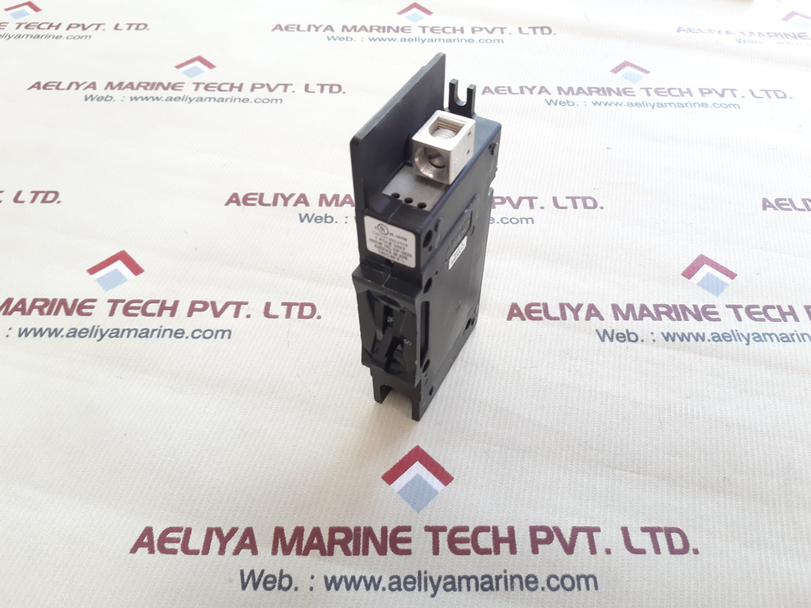 Airpax line lr26229 circuit breaker 50amp Aeliya Marine Tech