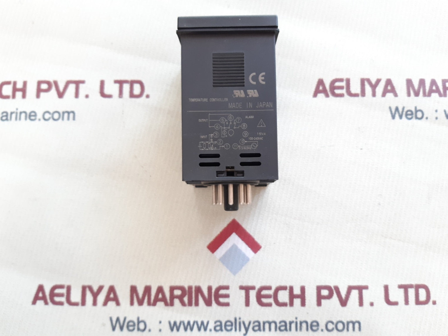 Fuji electric pxz4tay2-5vc26-d digital temperature controller