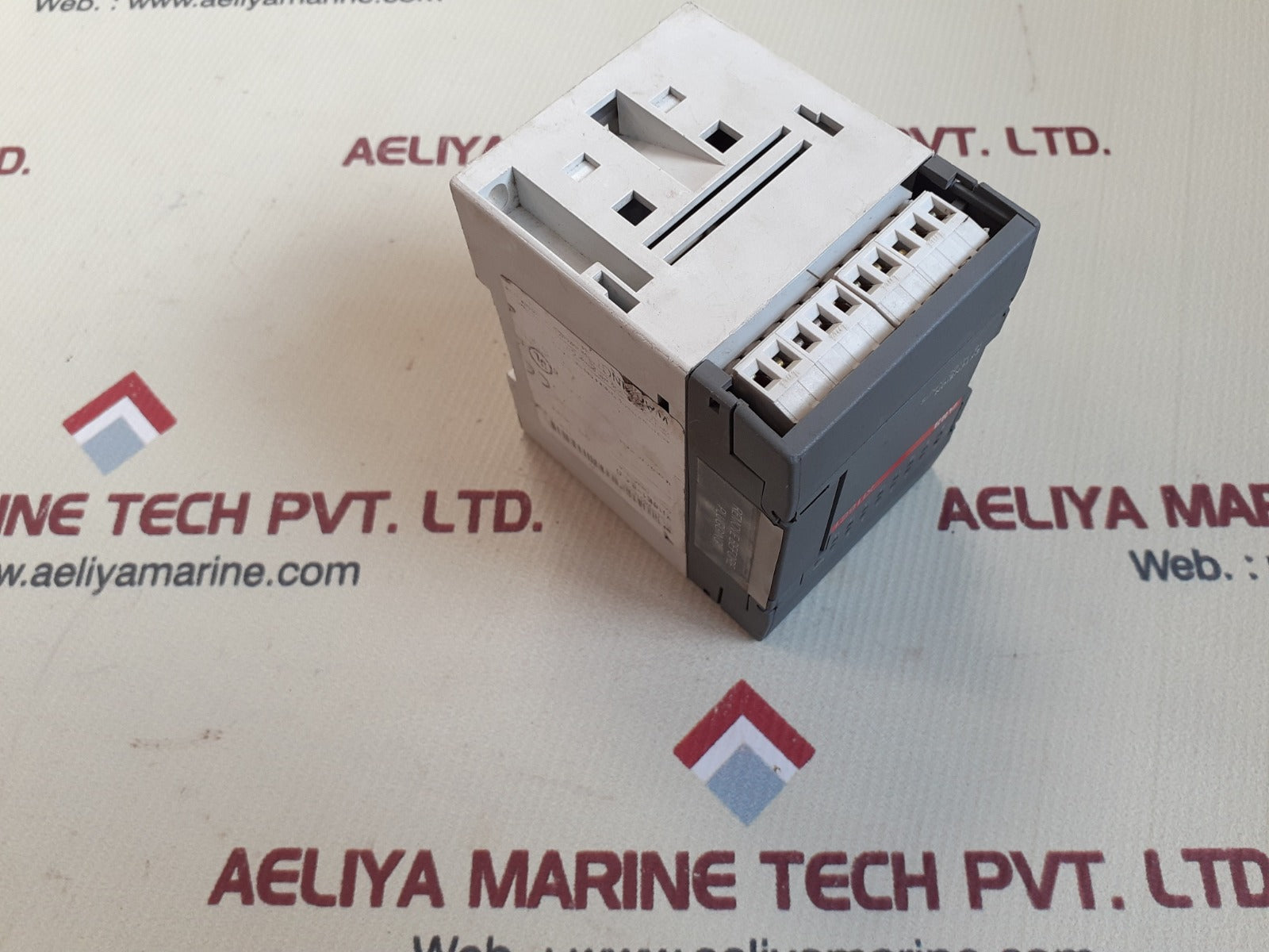 Abb xi16e1-e4.0 extension 16 24vdc inputs