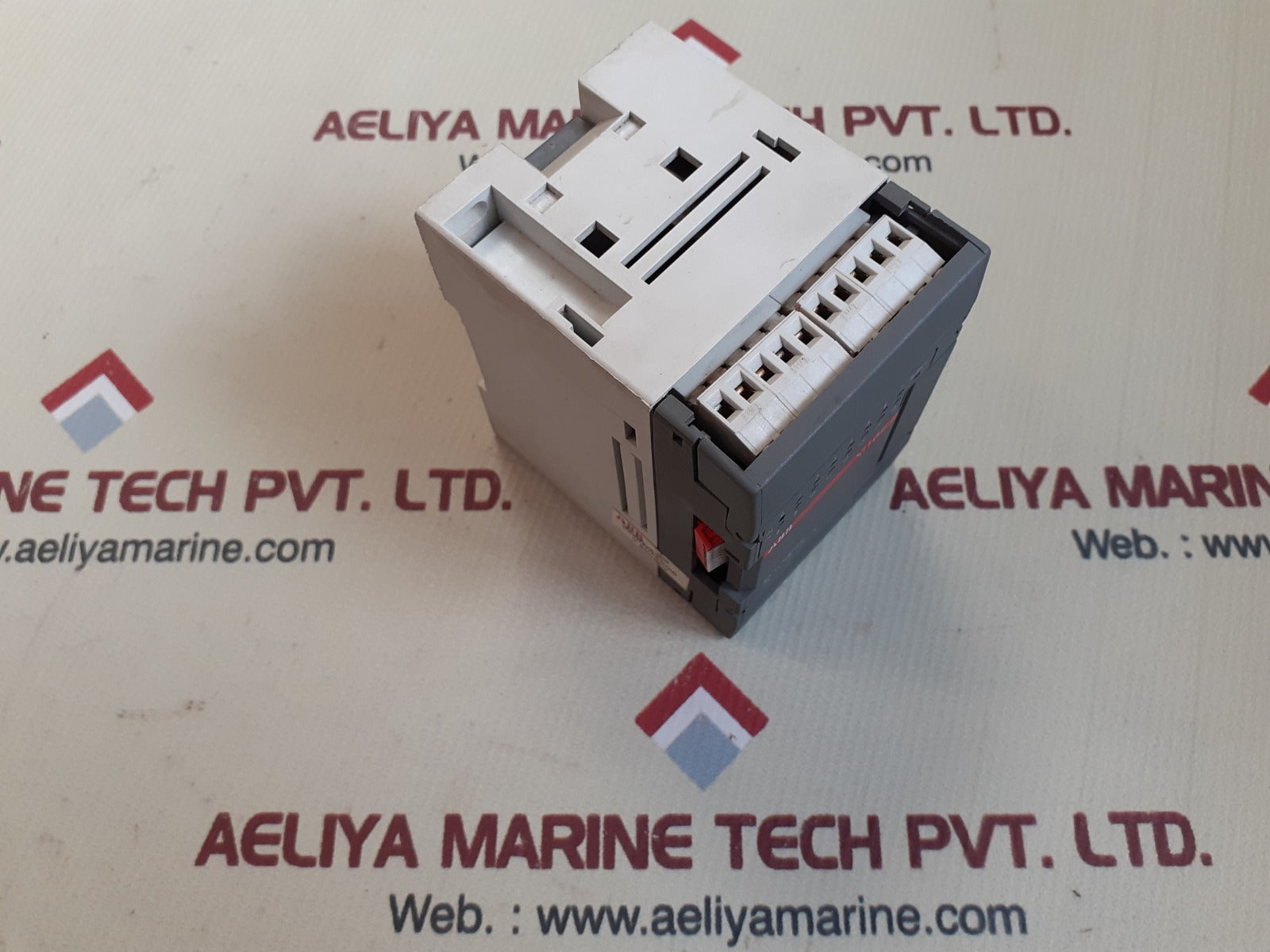Abb xi16e1-e4.0 extension 16 24vdc inputs