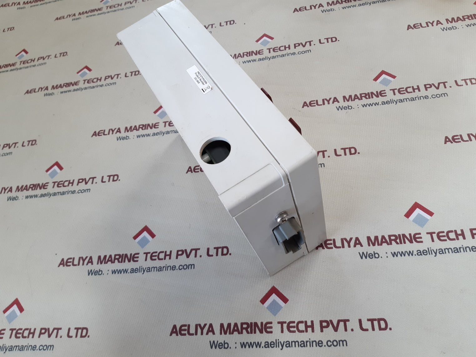 Sea-fire extinguisher release panel