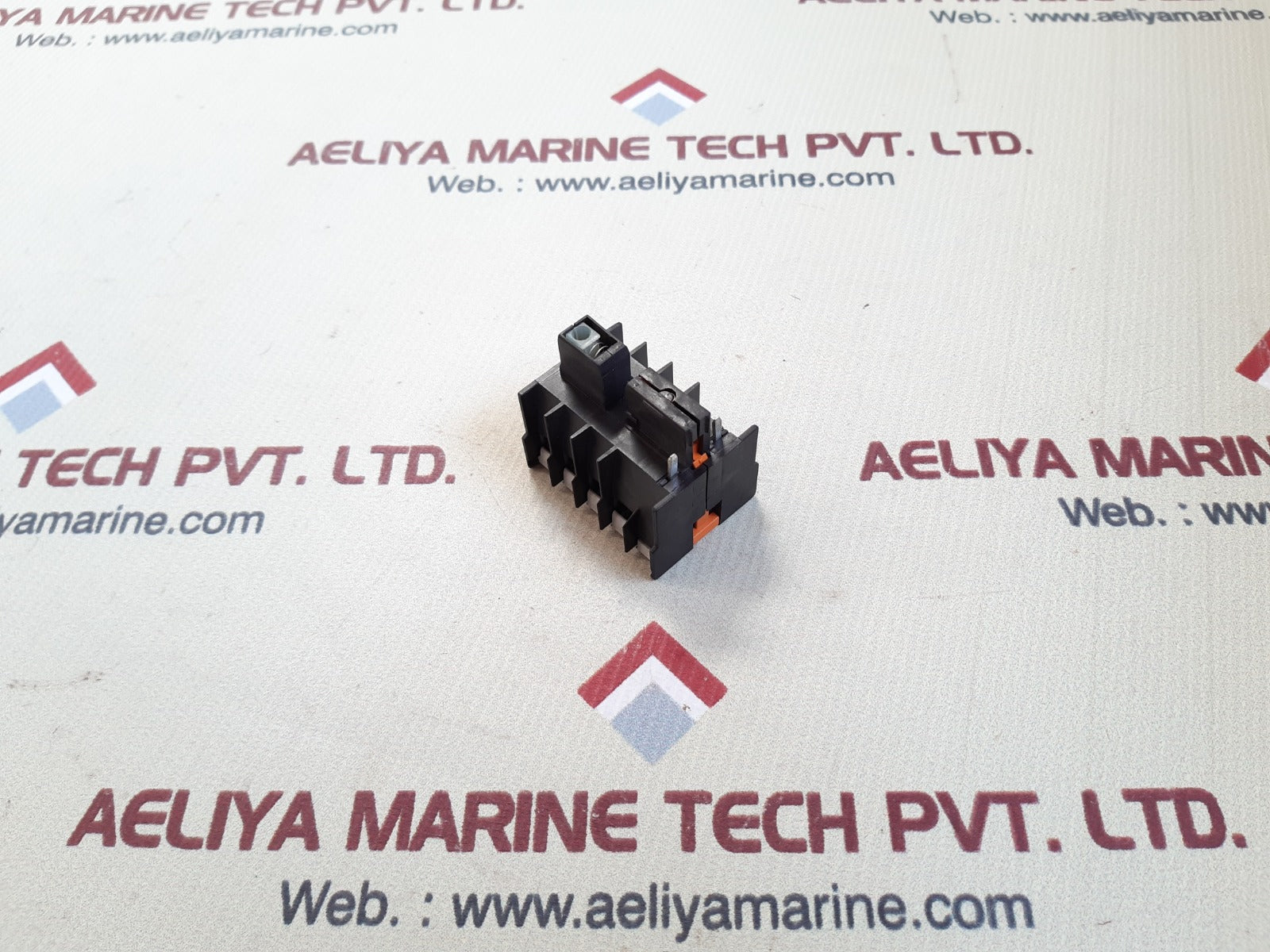 Siemens 3tx4411-2a auxiliary contact block