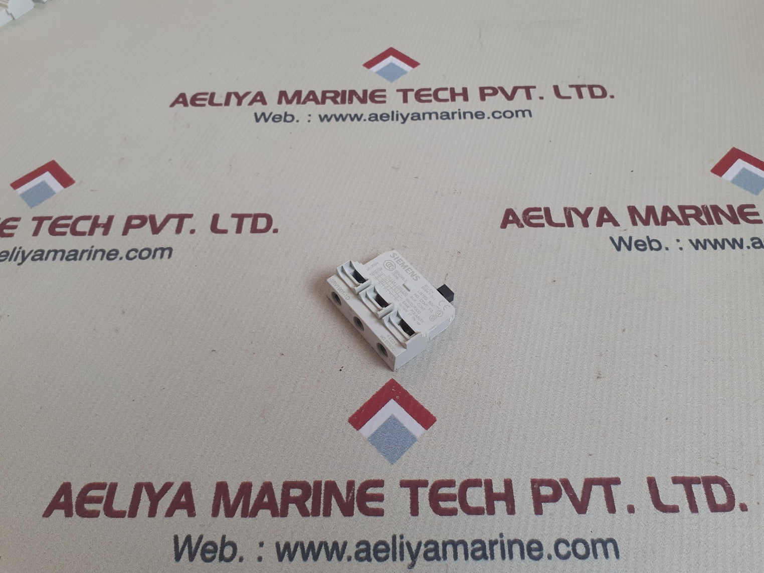 Set of 10x siemens 3rv1901-1d auxiliary contact block