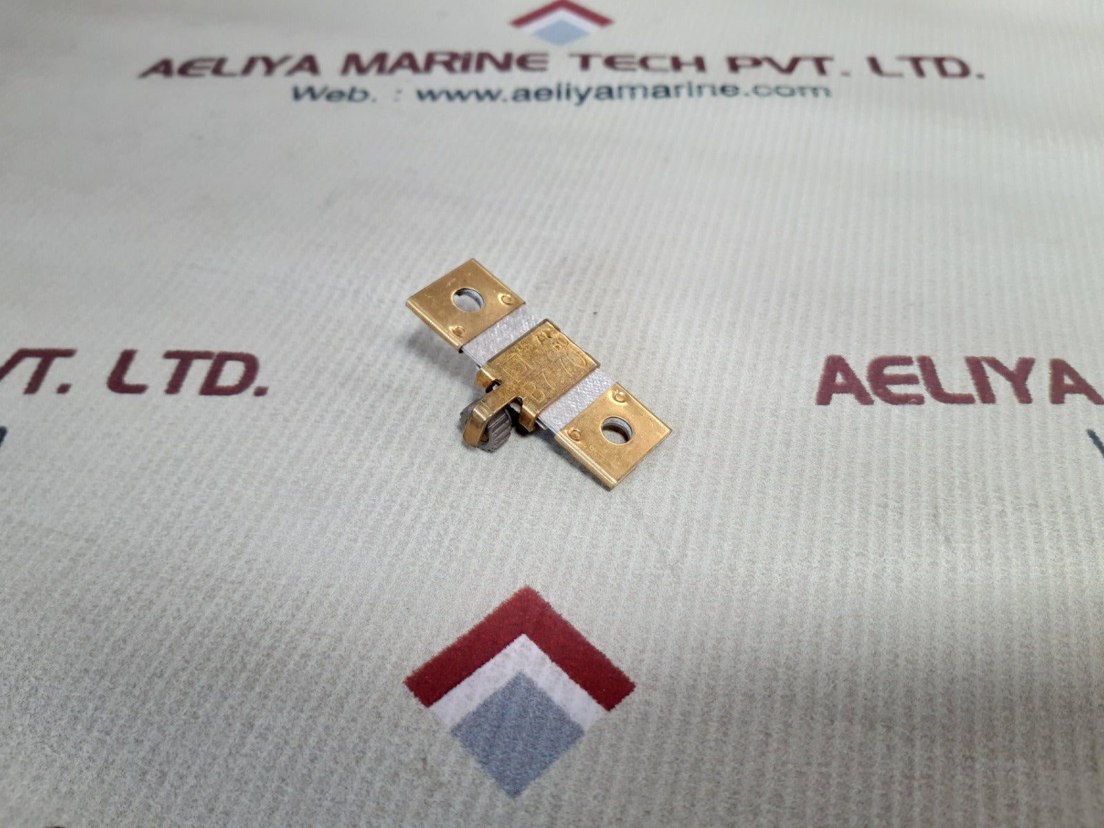 square D ah 80 b7.70 overload relay thermal unit