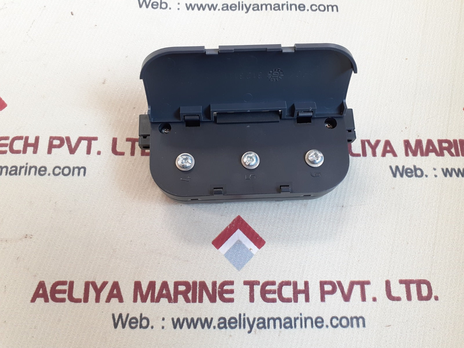 Schneider electric cca630 1/5a ct current connector 59630 