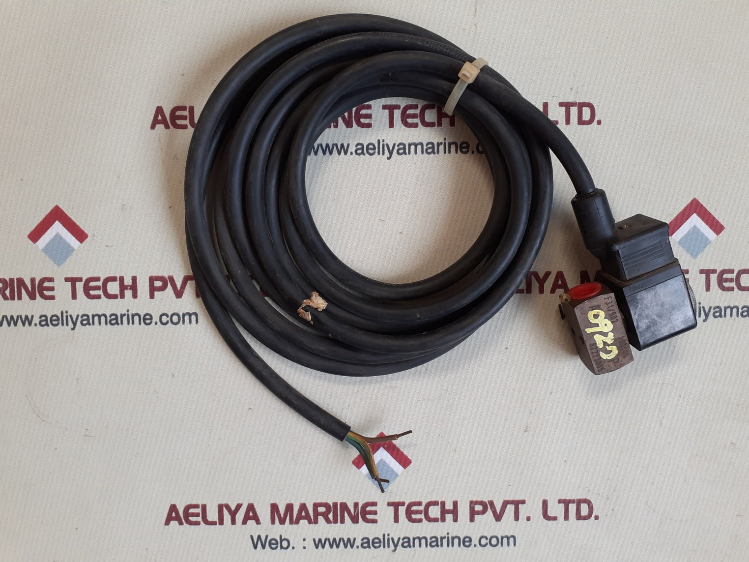 Au505909 A72411002.182xx direct acting solenoid valve