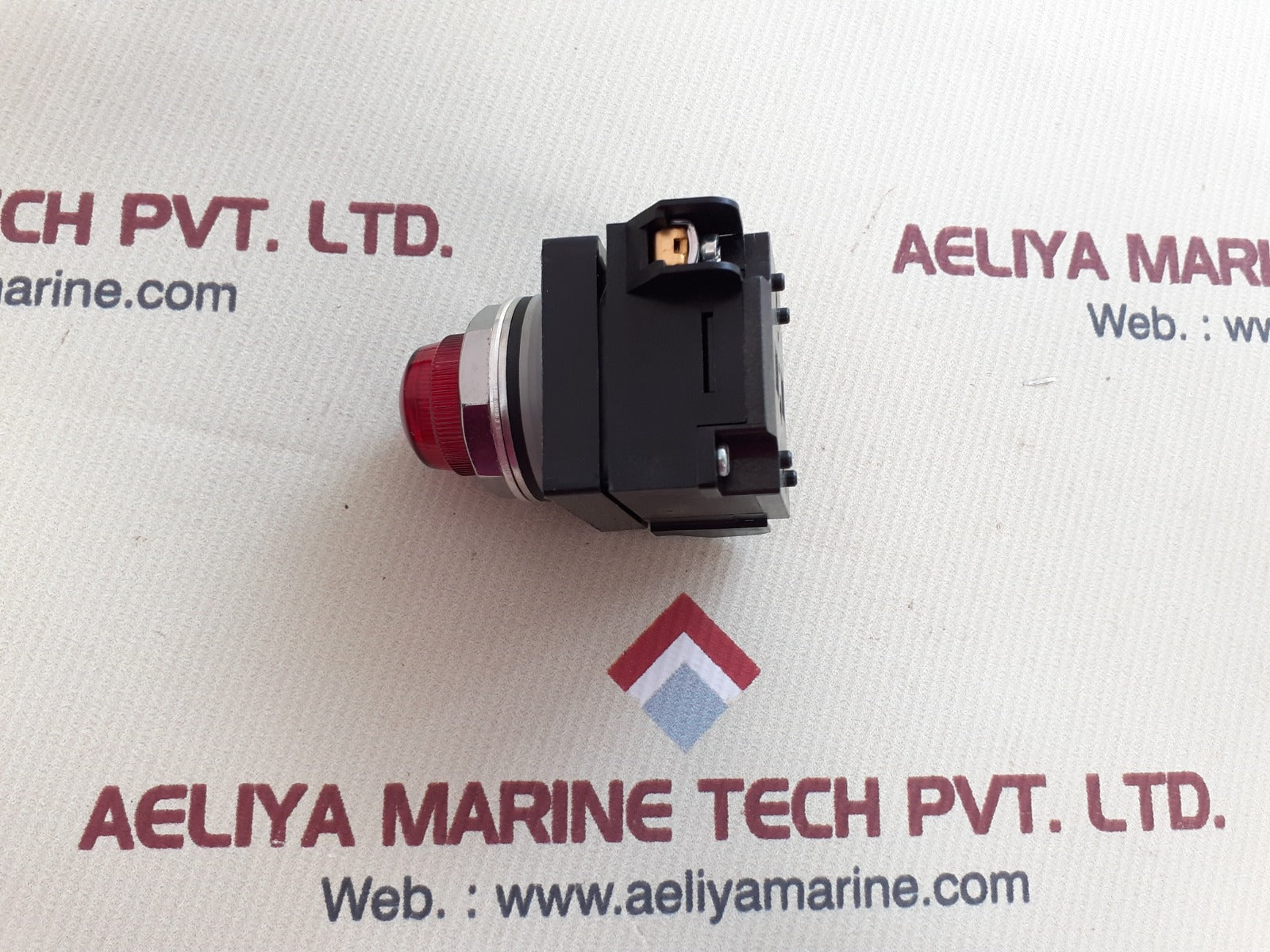 General electric cr104pxg48 red push button