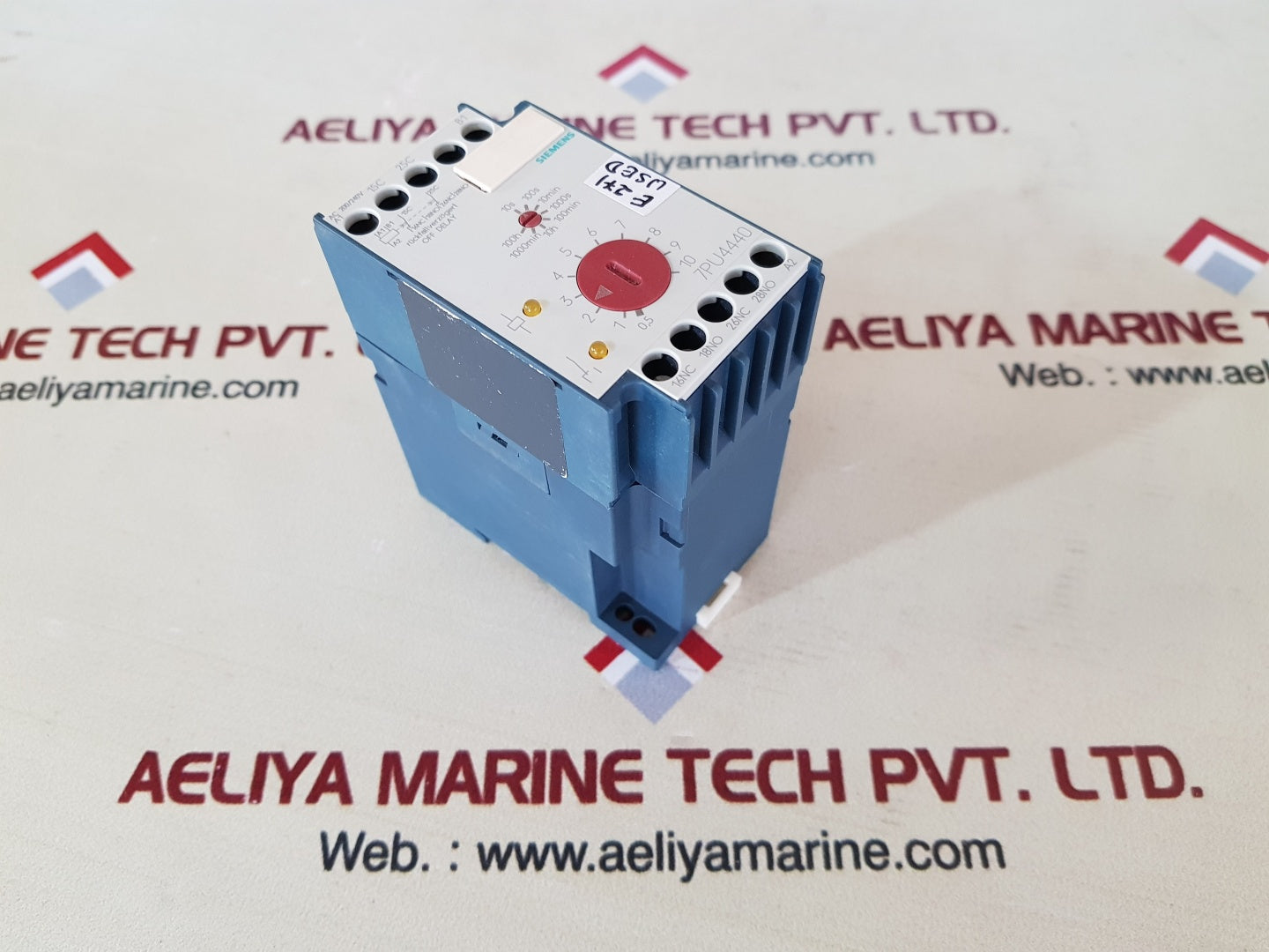 Siemens 7pu4440-2bn20 time delay relay 200/240v 50/60hz