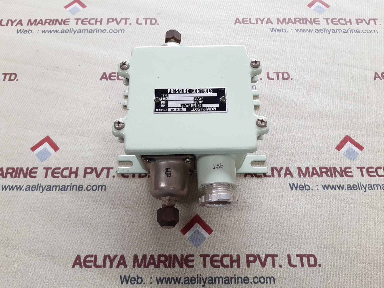 Saginomiya ypsc104wq001 differential pressure switch Aeliya Marine Tech