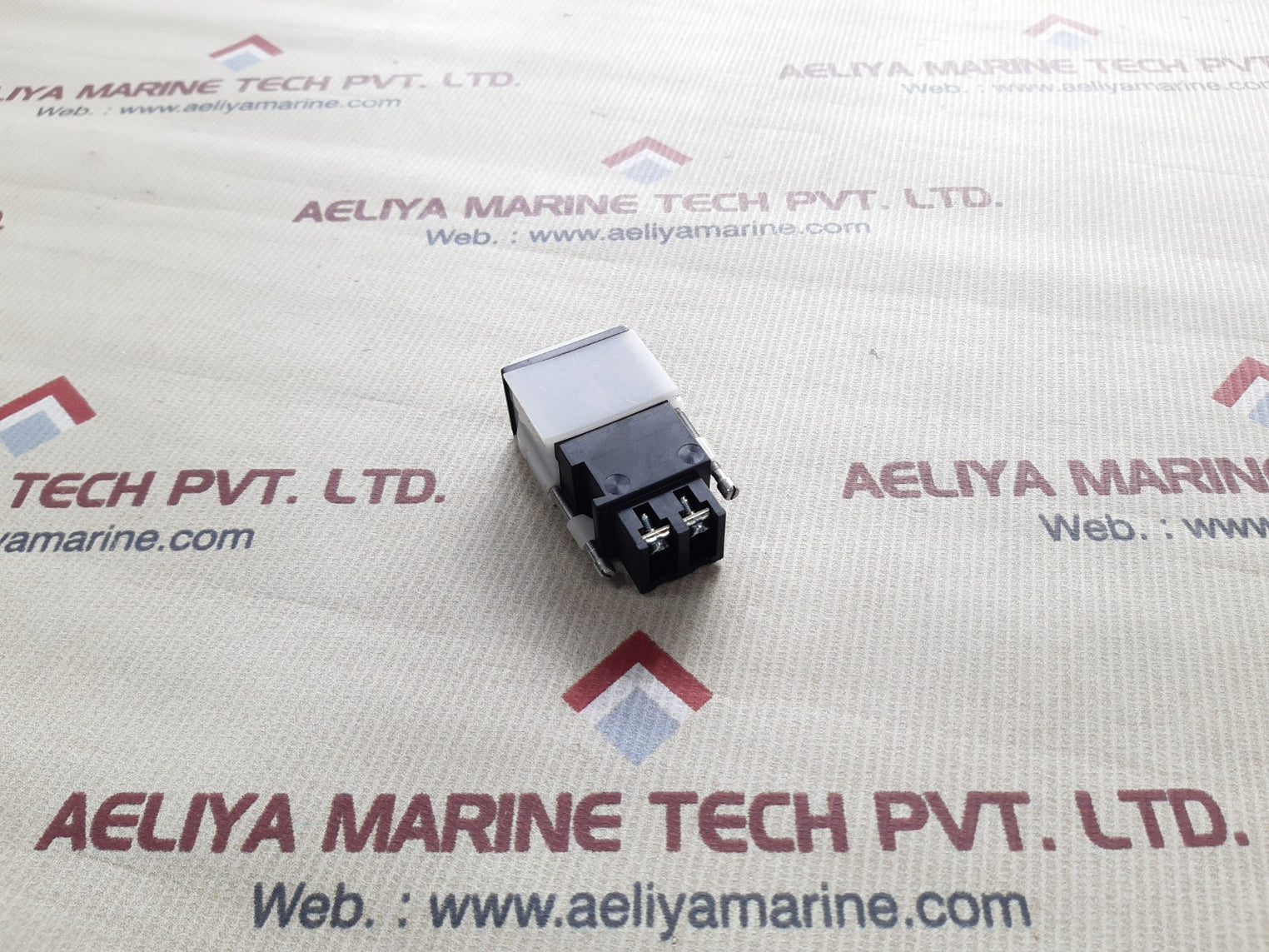 Eao 02-021.001 b lamp holder 48v 1,2w