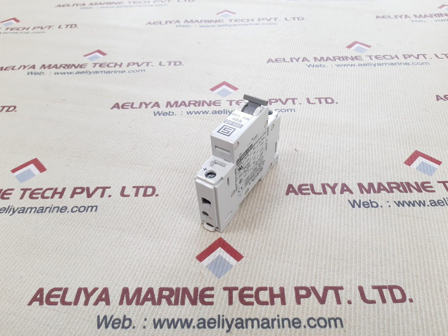 Schurter as168x-cb1 dh400 40a circuit breaker