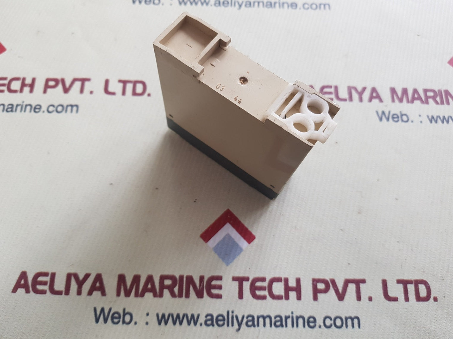 Abb off delay with auxiliary supply time relay