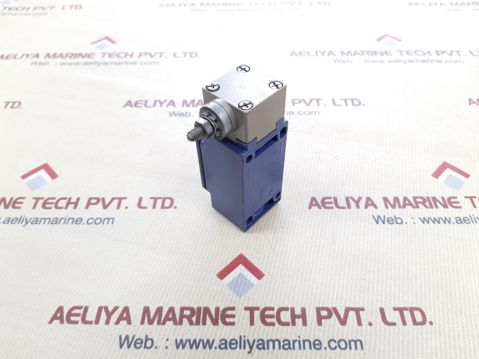 Schneider xck-j10511 limit switch