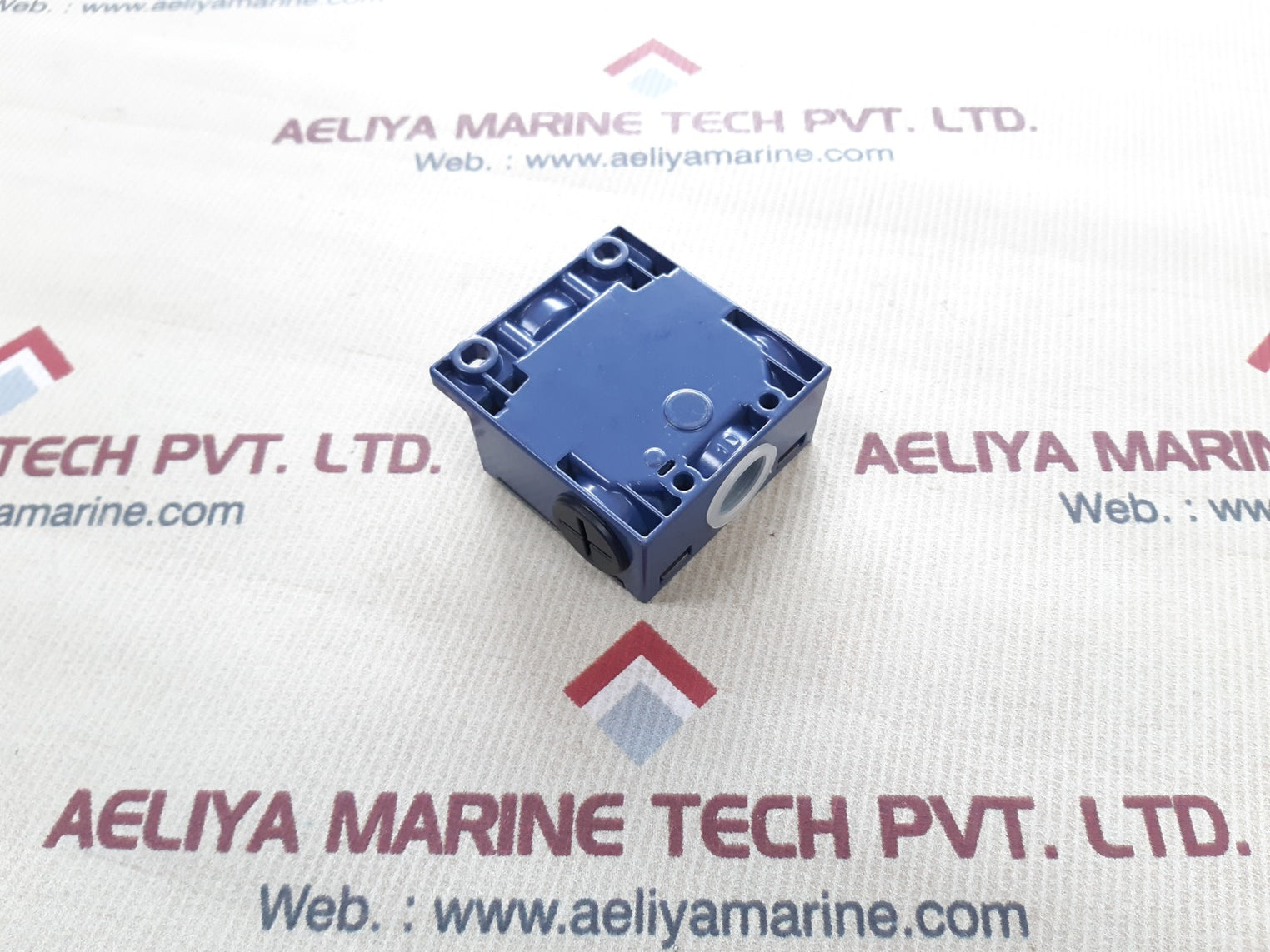 Telemecanique xckm limit switch