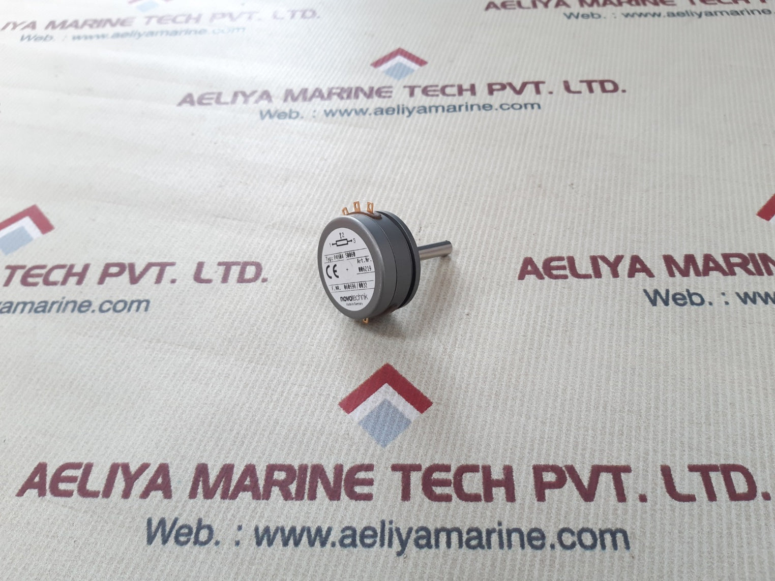 Novotechnik p4504 s0060 rotary sensor potentiometer