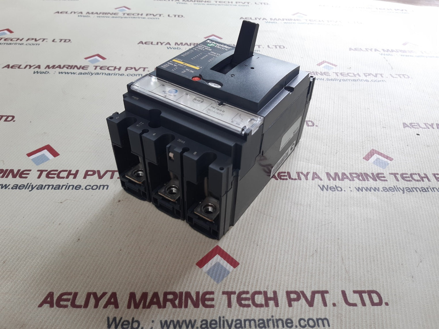 Schneider electric nsx160b compact circuit breaker lv430390