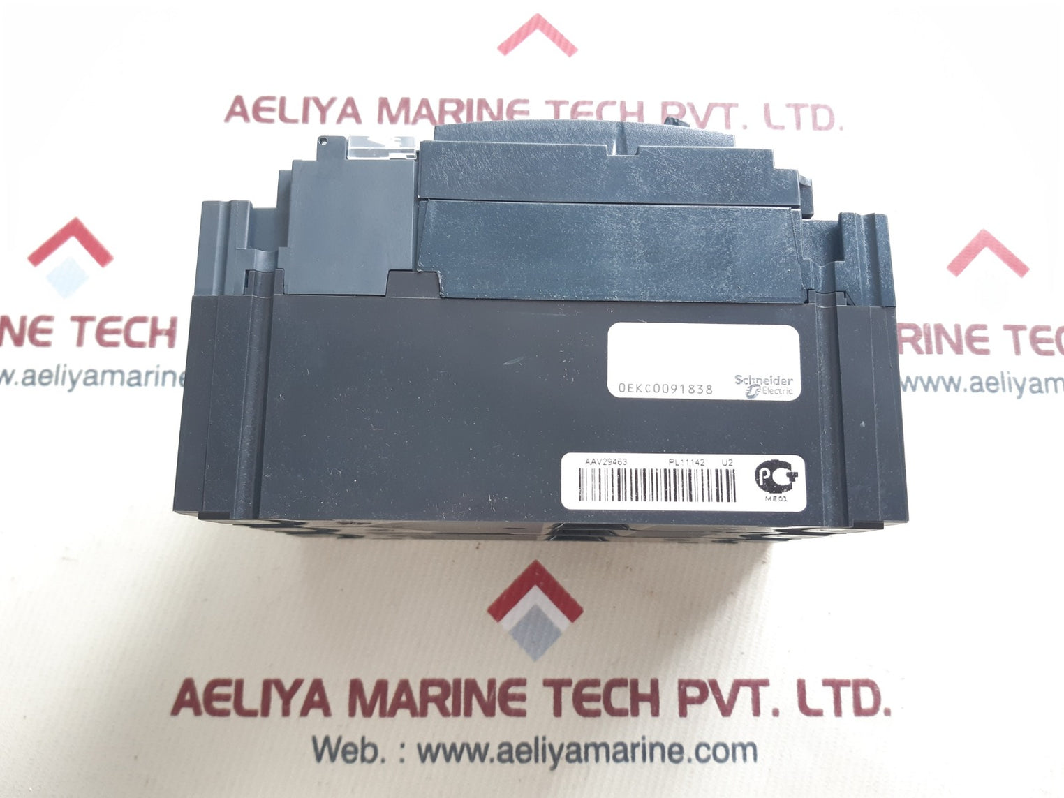 Schneider electric nsx160b compact circuit breaker lv430390