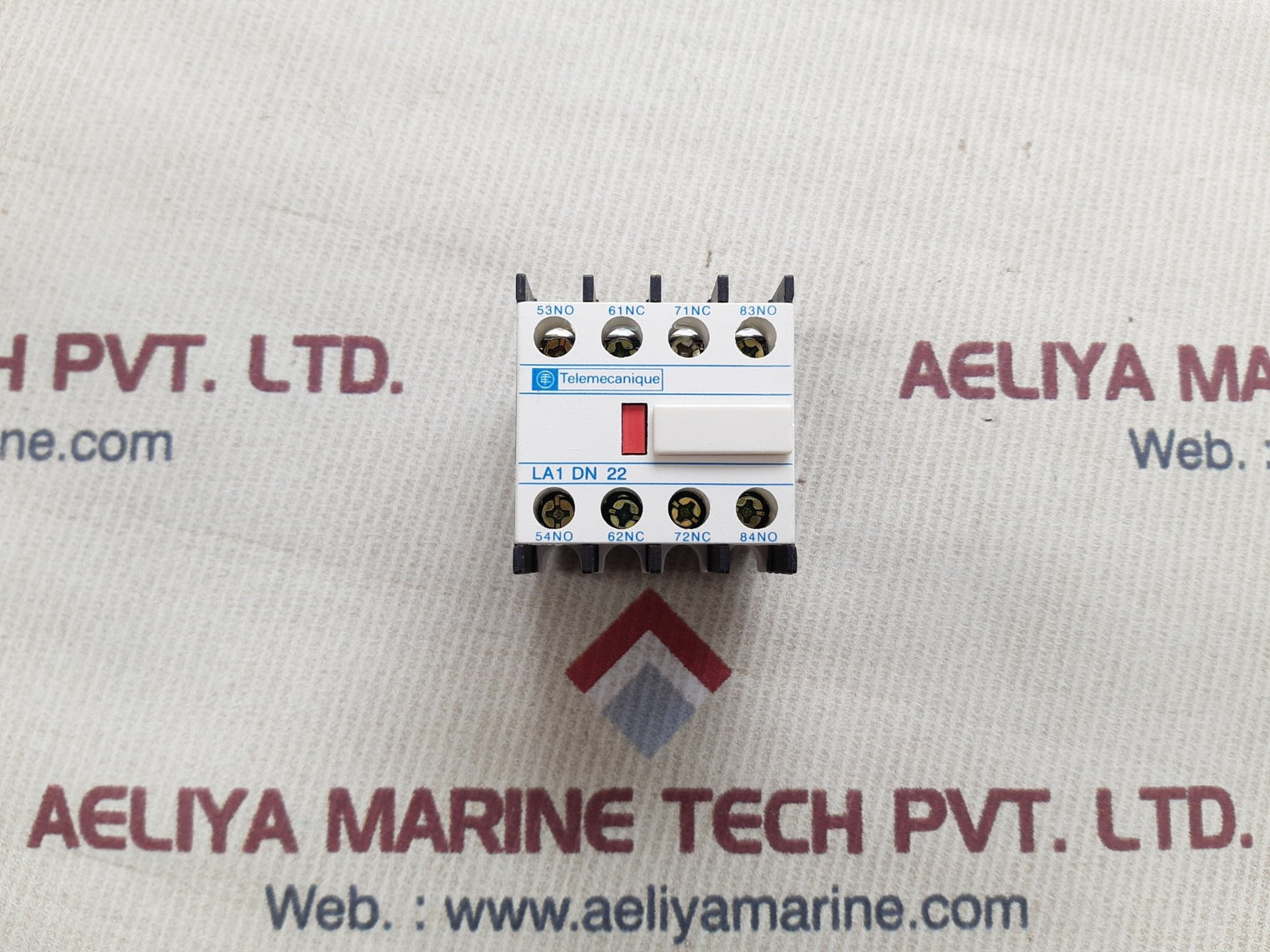 Telemecanique la1 dn22 019632 contact block