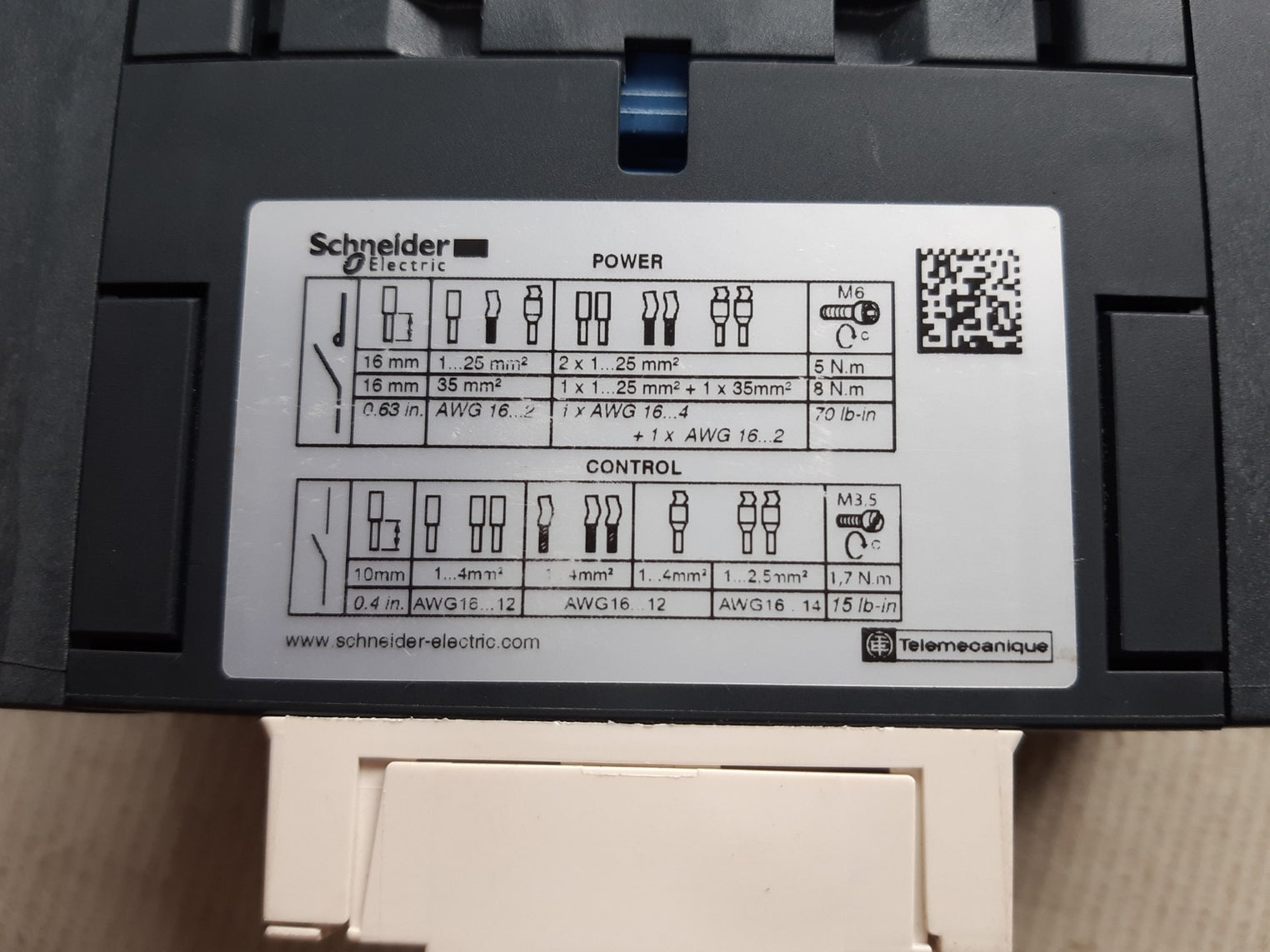 Schneider electric lc1d50a