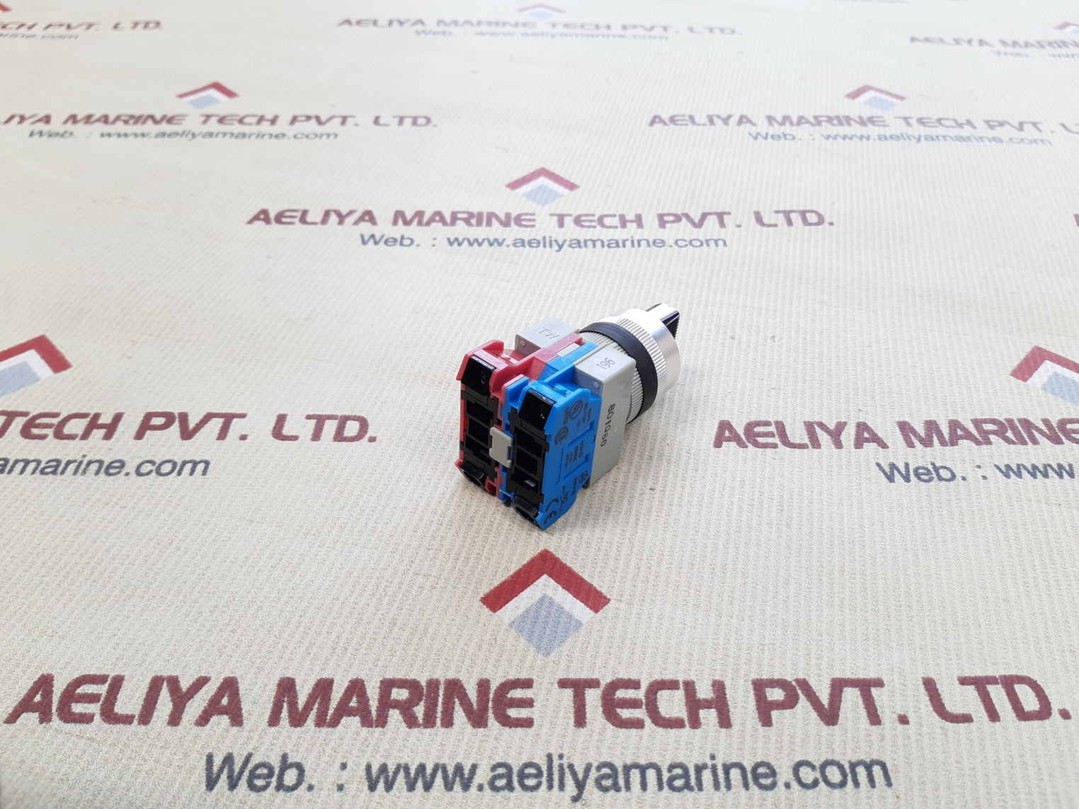 Idec hw-f10 selector switch asw211-tk392