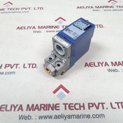 Telemecanique xml a010b2s11 pressure switch